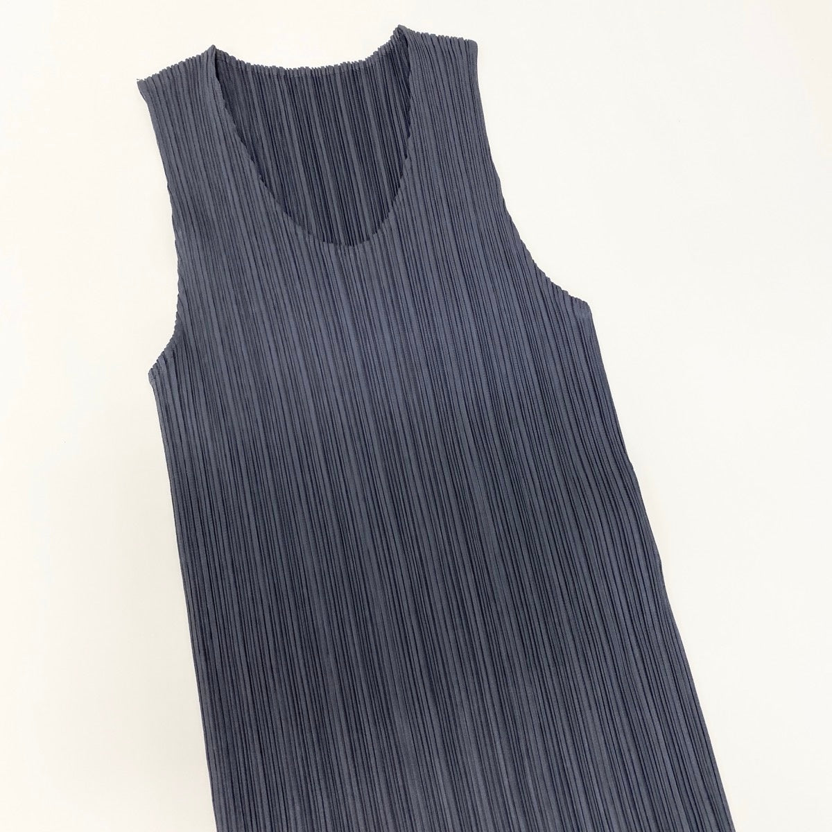 Af25 PLEATSPLEASE ノースリーブチュニックワンピース プリーツチュニック カットソー トップス 3サイズ グレー ポリエステル100％ レディース 女性用ta2