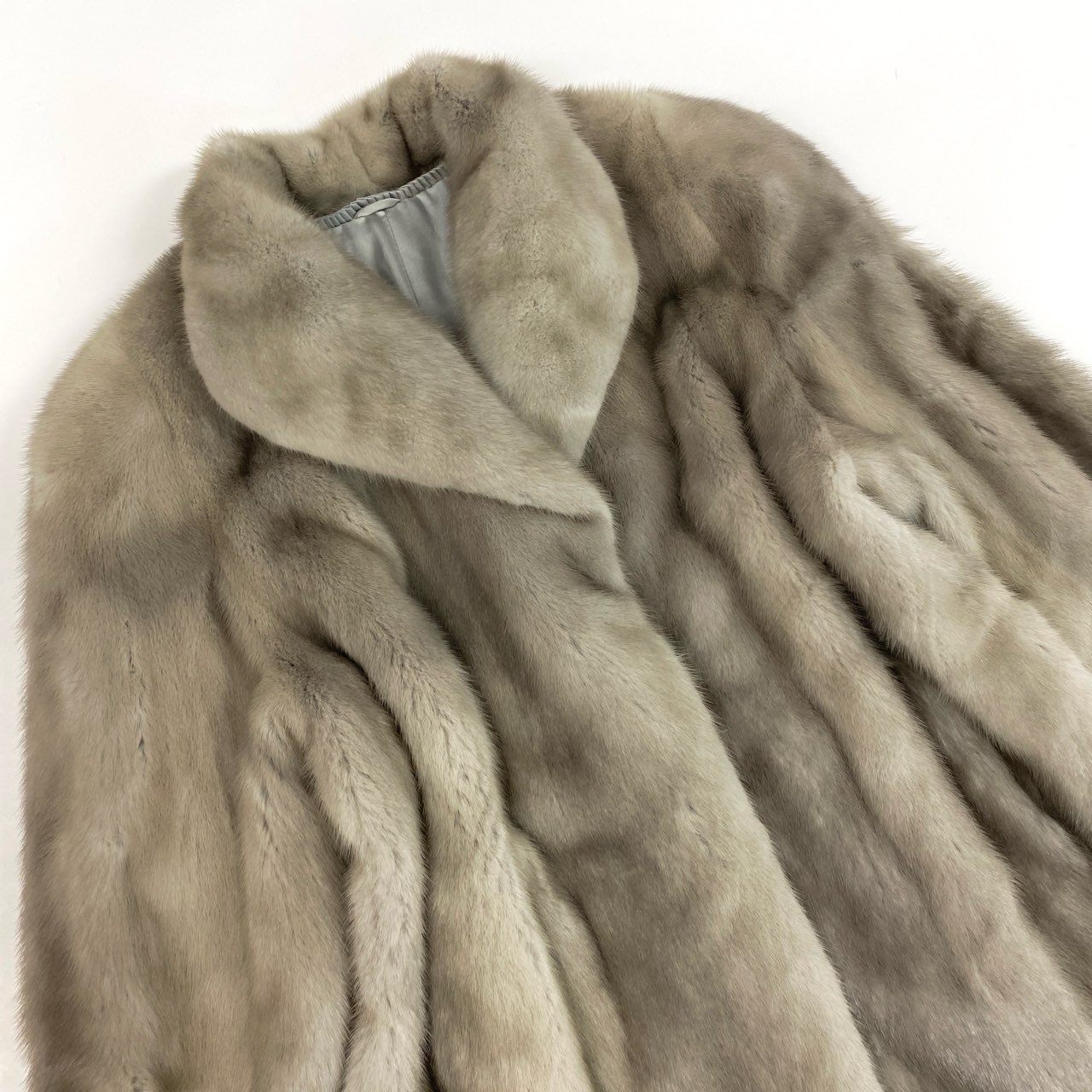 49L4 SAGA MINK サガミンク 銀サガ サファイアミンク セミロングコート サイズF シルバー グレー 最高級本毛皮 MINK FUR リアルファーt18r