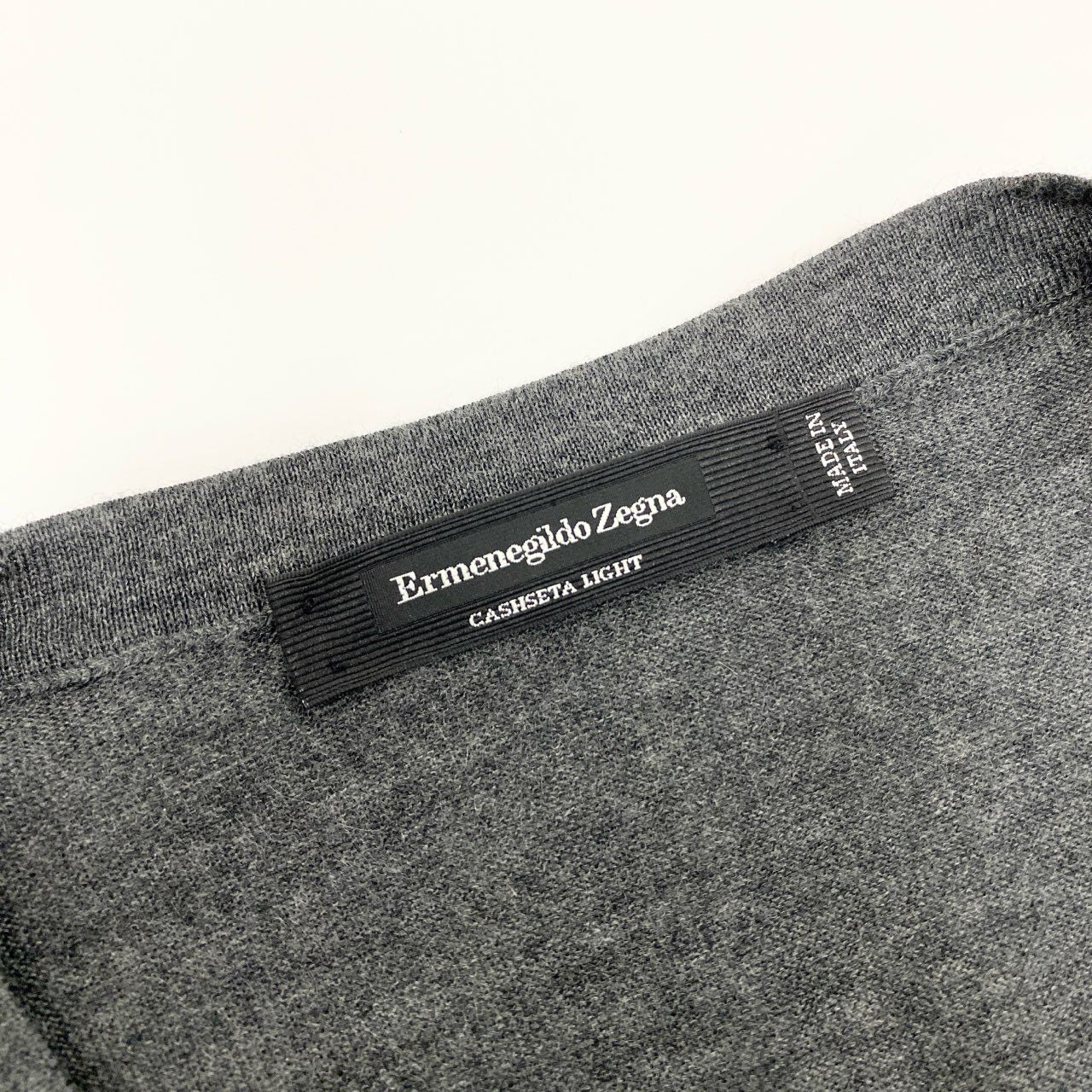 34i18 《美品》 Ermenegildo Zegna エルメネジルドゼニア Vネックニット セーター トップス CASHSETA LIGHT 46 グレー カシミヤシルク メンズu02t