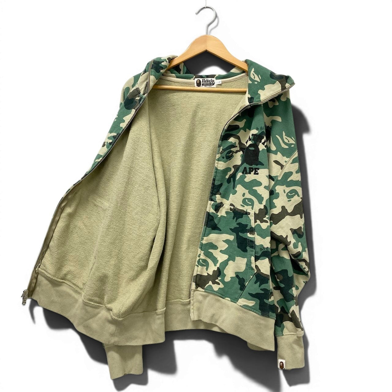 32e16 ABathing Ape アベイシングエイプ WOODLAND CAMO フルジップフーディー パーカー 001ZPJ301006M Lサイズ グリーン ベージュ コットン100％ メンズ 男性用t18r