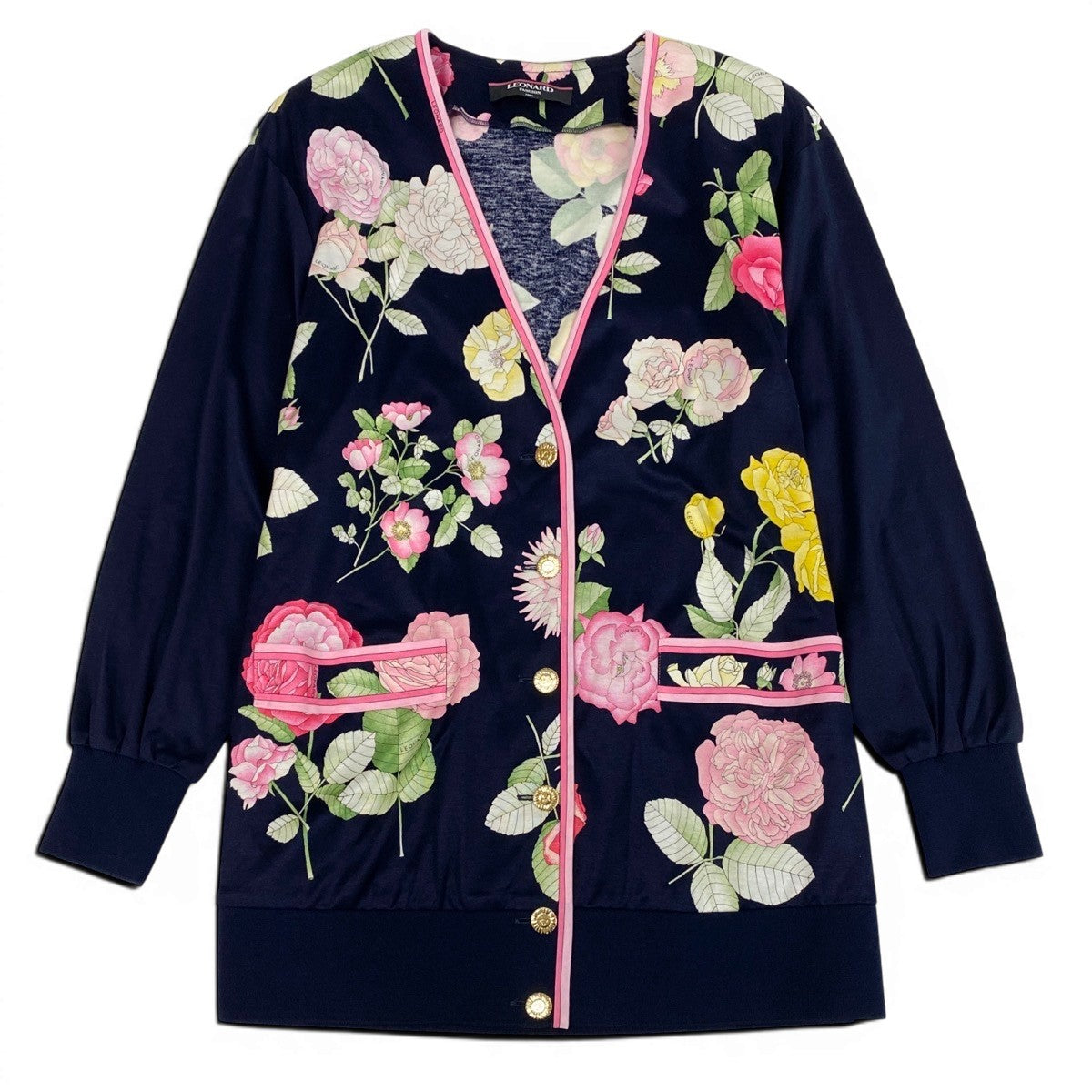 73f9 【美品】 LEONARD FASHION レオナール ノーカラー ロングジャケット カーディガン  美しい花柄プリント 金ボタン サイズM ネイビー コットン100％ レディース 女性服u02t