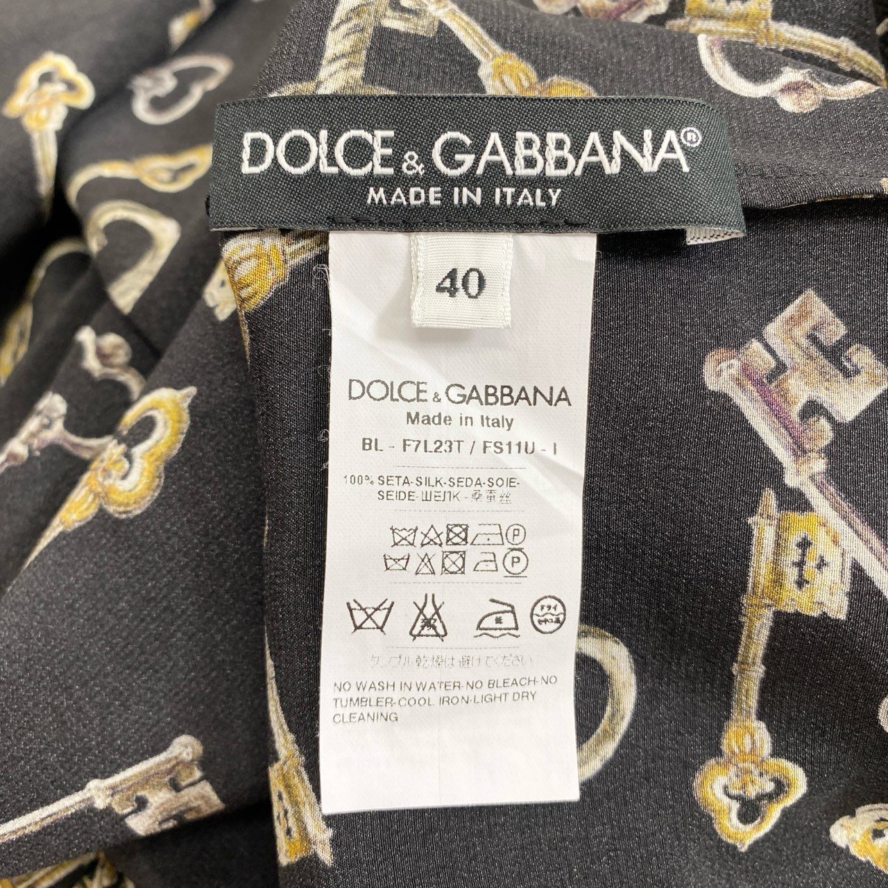 17f14 【美品】 DOLCE&GABBANA ドルチェ＆ガッバーナ ボウタイ シルクブラウス 総柄ブラウス カギ キーデザイン サイズ40 ブラック シルク100％ レディース