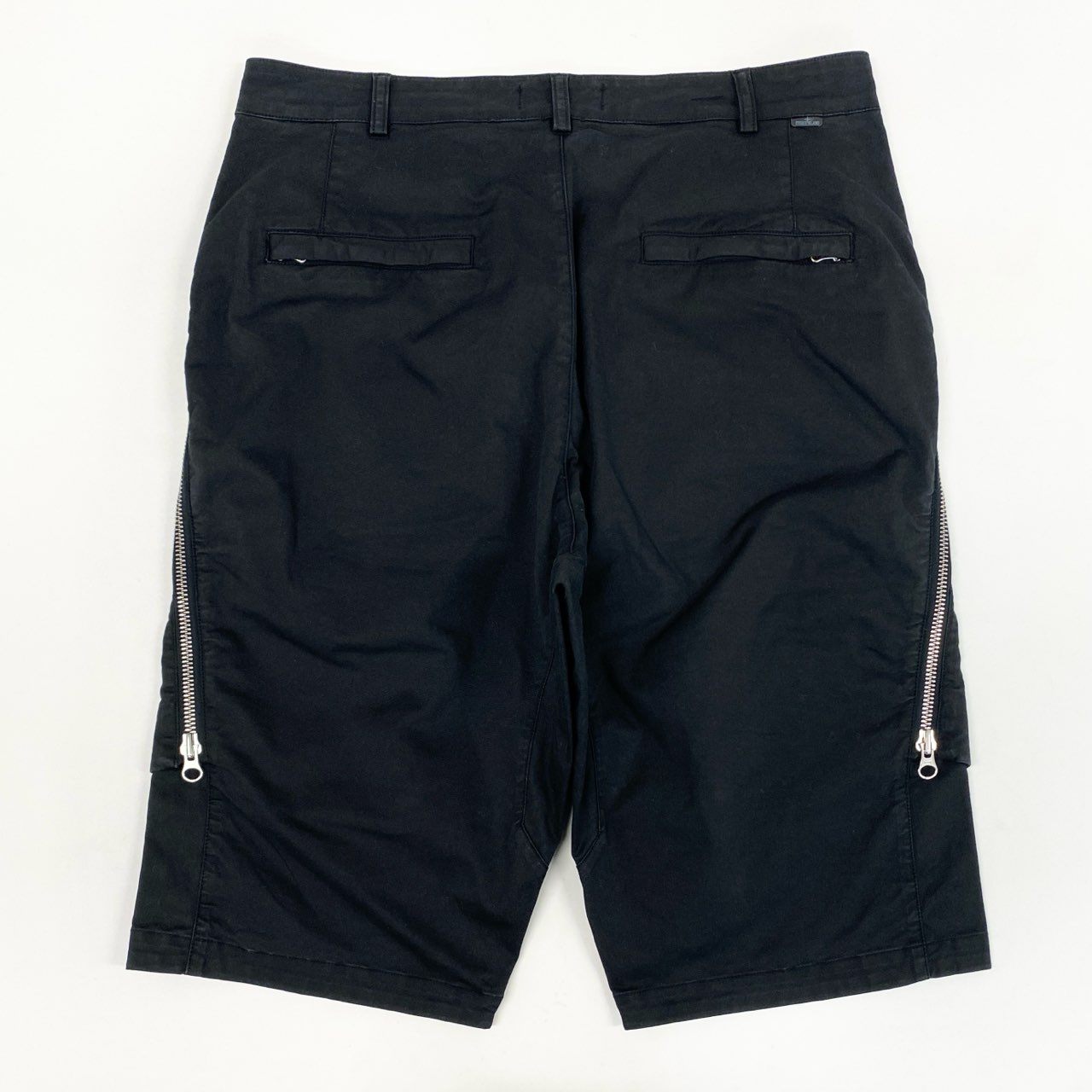 32l26 《未使用保管品》 タグ付 Stone Island ストーンアイランド SHADOW PROJECT BERMUDA SHORTS シャドウプロジェクト バルミューダ ショーツ ショートパンツ ハーフパンツ カーゴ 6819L0208 48 ブラック