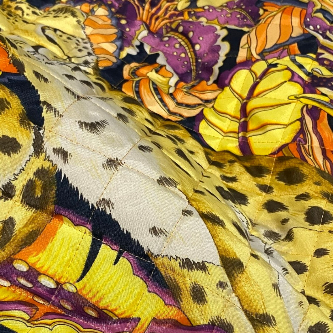 j29 Salvatore Ferragamo キルティングジャケット ヒョウ 花柄 ミドル丈 コーデュロイ襟 XSサイズ マルチカラー ポリエステル100％ レディース 女性用u02t