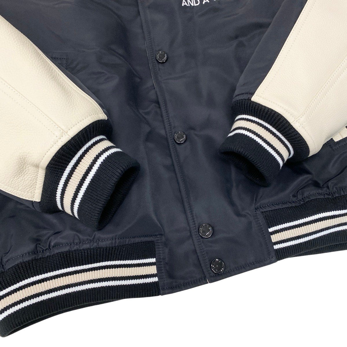 Mf19《未使用品》 LOUIS VUITTON ルイヴィトン 24SS カリグラフィー レザー × ナイロン ジャケット Calligraphy Leather Nylon Jacket サイズ50 ホワイト ブラックt18r
