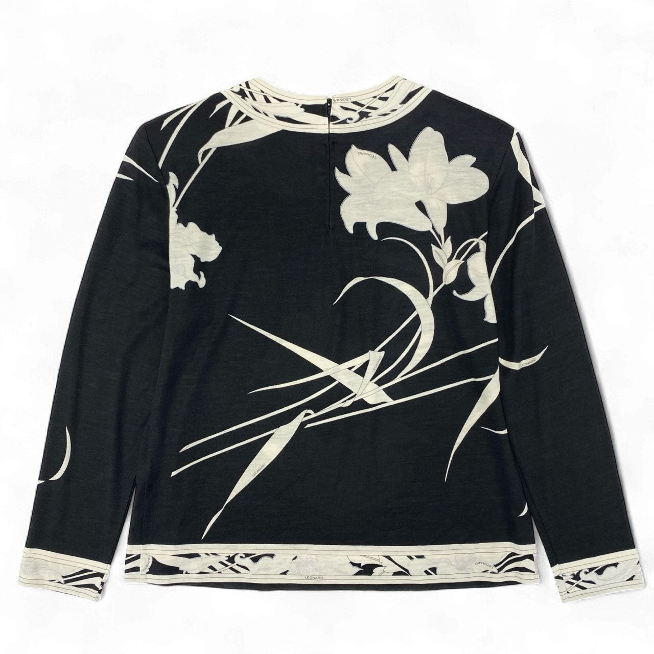 38k16【美品】LEONARD レオナール 長袖カットソー クルーネック 花柄 0369114 Mサイズ ブラック アイボリー レディースu02t