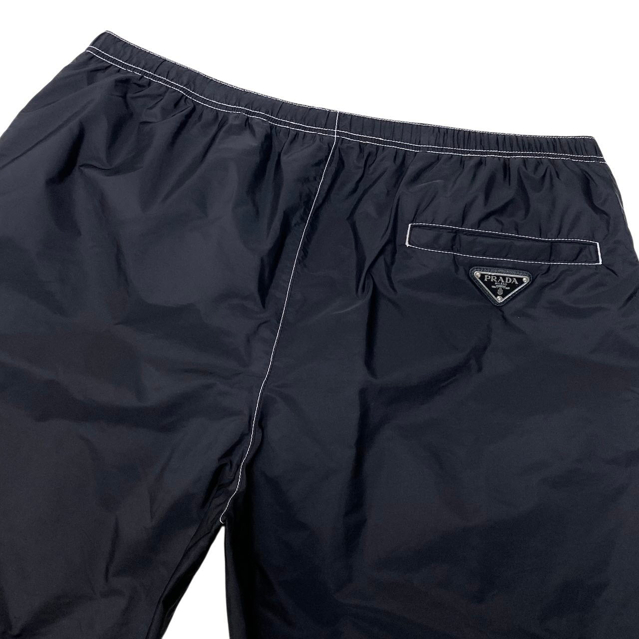 Mg6 PRADA Re-Nylon トライアングルロゴ ショートパンツ 50サイズ ブラック リサイクルポリアミド100％ メンズ 男性用u02t
