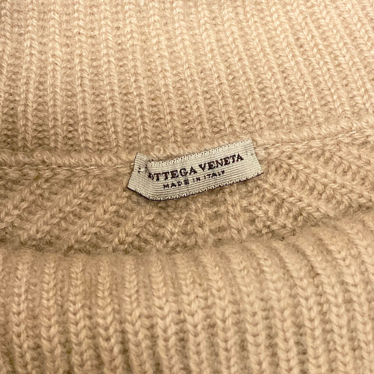 46c24 BOTTEGA VENETA ボッテガヴェネタ カシミヤリブニット ハイネックニットセーター トップス イタリヤ製 42サイズ ベージュ カシミヤ100％ レディース 女性用u02t