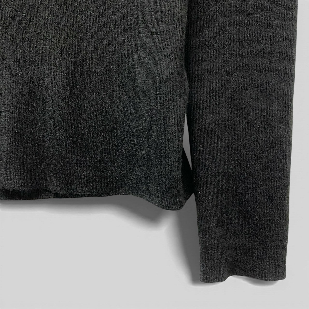 24b13 【美品】GUCCI グッチ カシミヤニットセーター ロングスリーブ クルーネック  Lサイズ ブラック カシミヤ100％ レディース 女性用u02t