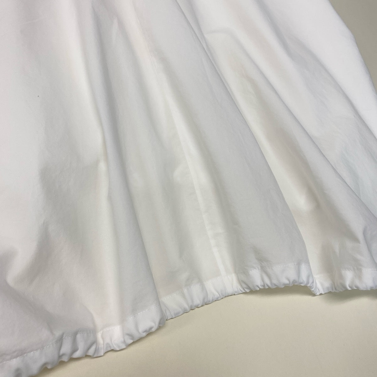 Eh10　《新品同様》 THE ROW ザロウ IVIO TOP チュニック トップス 8103 W2517 XS ホワイト コットン 定価24万円u02t