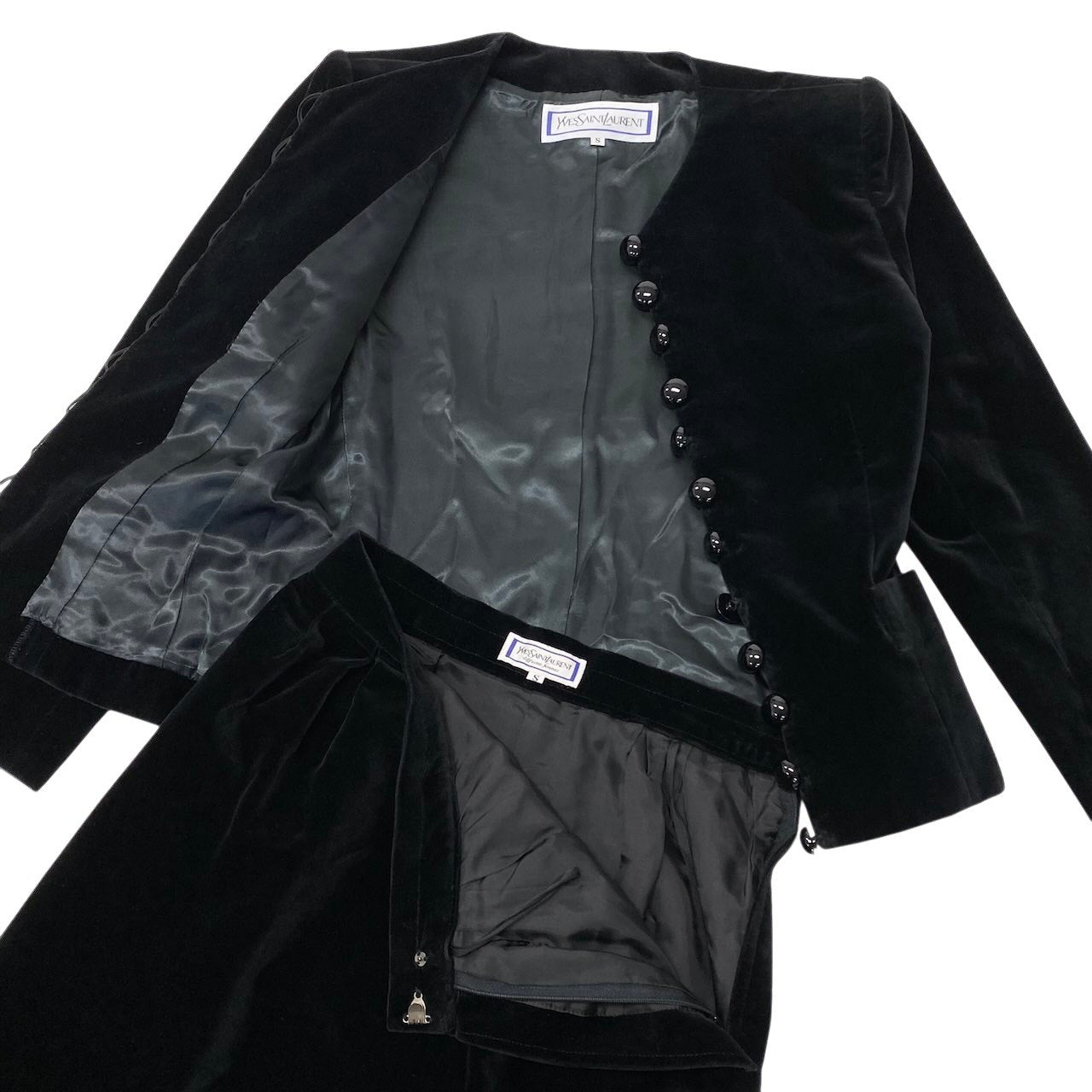 Eg6 YVES SAINT LAURENT イヴサンローラン セットアップ スカートスーツ ベロア ノーカラージャケット  サイズS ブラック レディースo07t