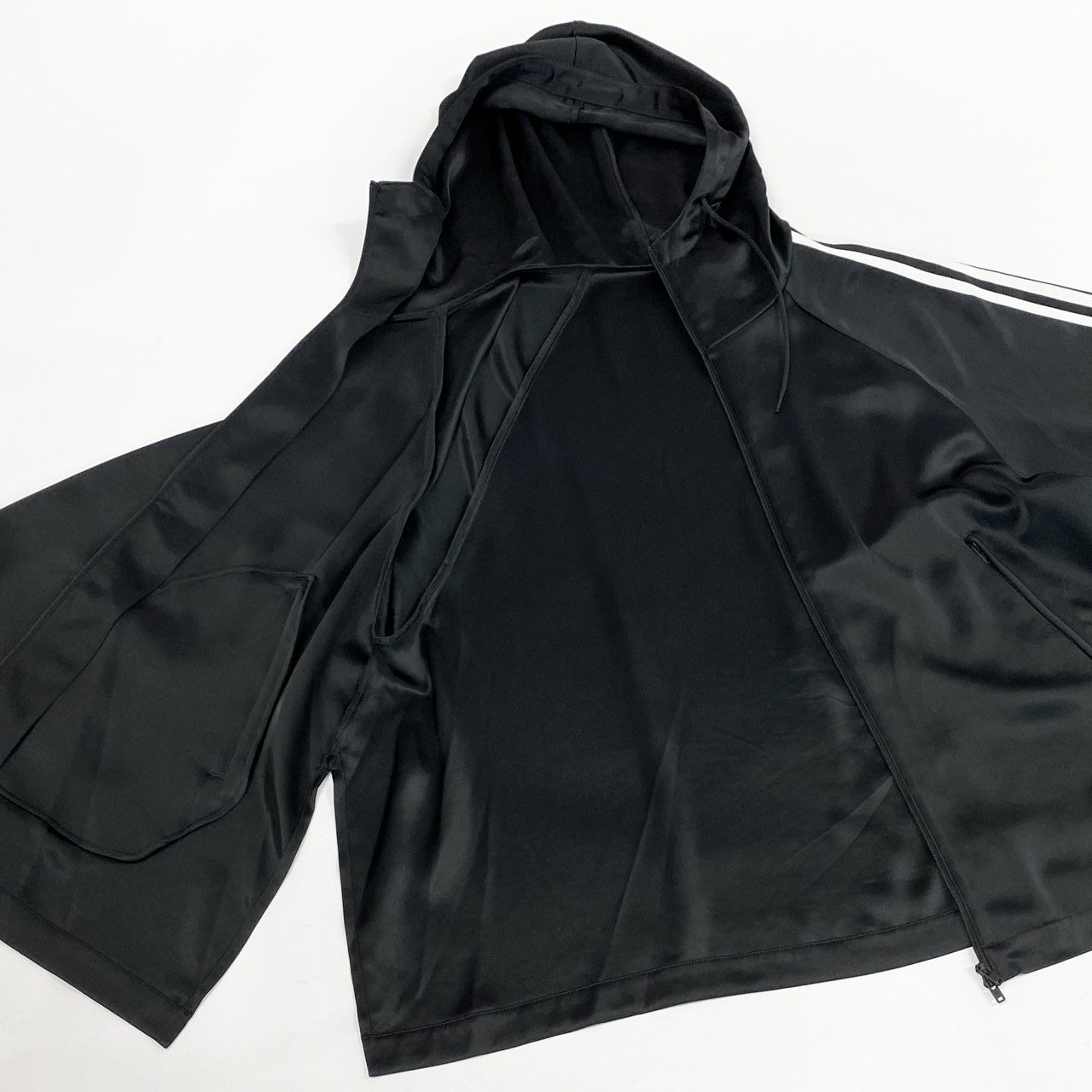 Aa26《美品》 Y-3 ワイスリー 3S TCH SLK HOOD スリーストライプ テックフード IQ1798 サイズS ブラック Yohji Yamamoto × adidast18r