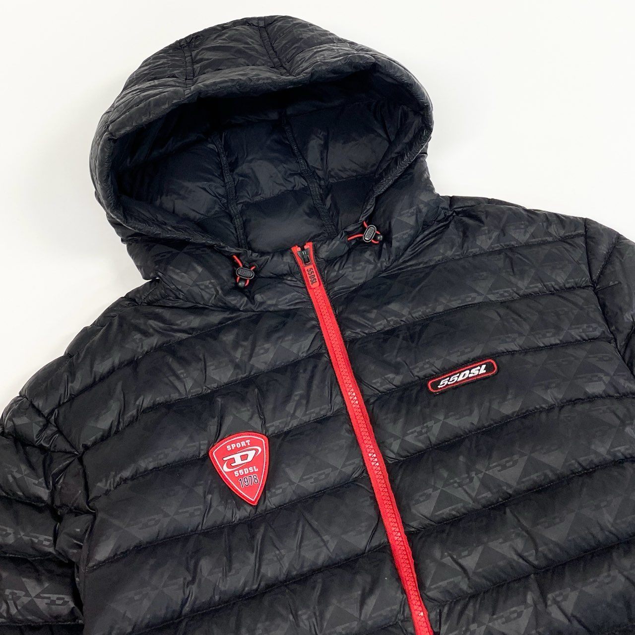 50a19 DIESEL SPORT ディーゼル 55DSL ダウンジャケット フーデット ジャンパー 総柄 メンズ 紳士服 AMWT-KOOPU-HT26 XXL ブラックu02t