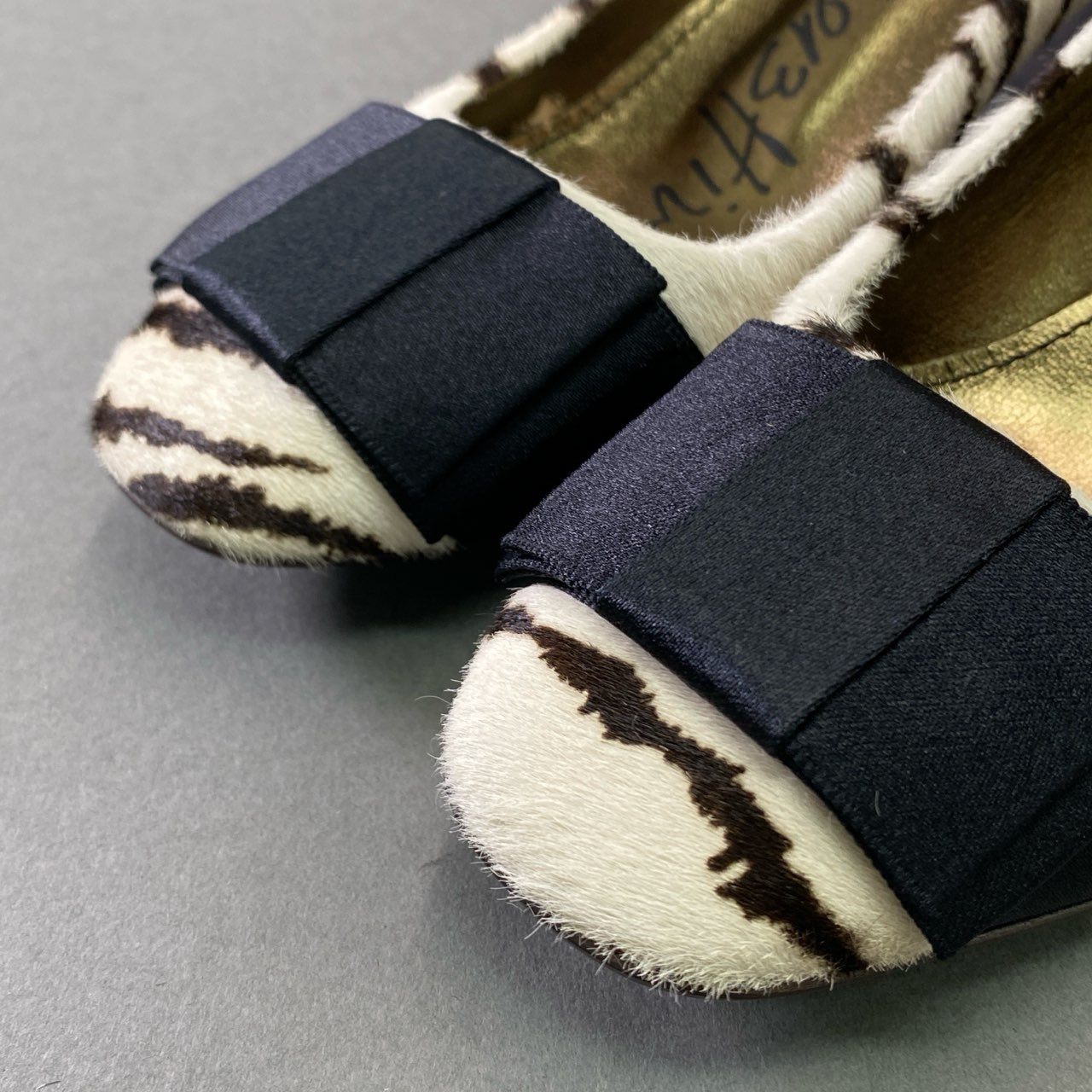 1f23 《未使用》 LANVIN ランバン ハラコ リボンパンプス 37 ホワイト ブラック レザー シューズ 箱付き