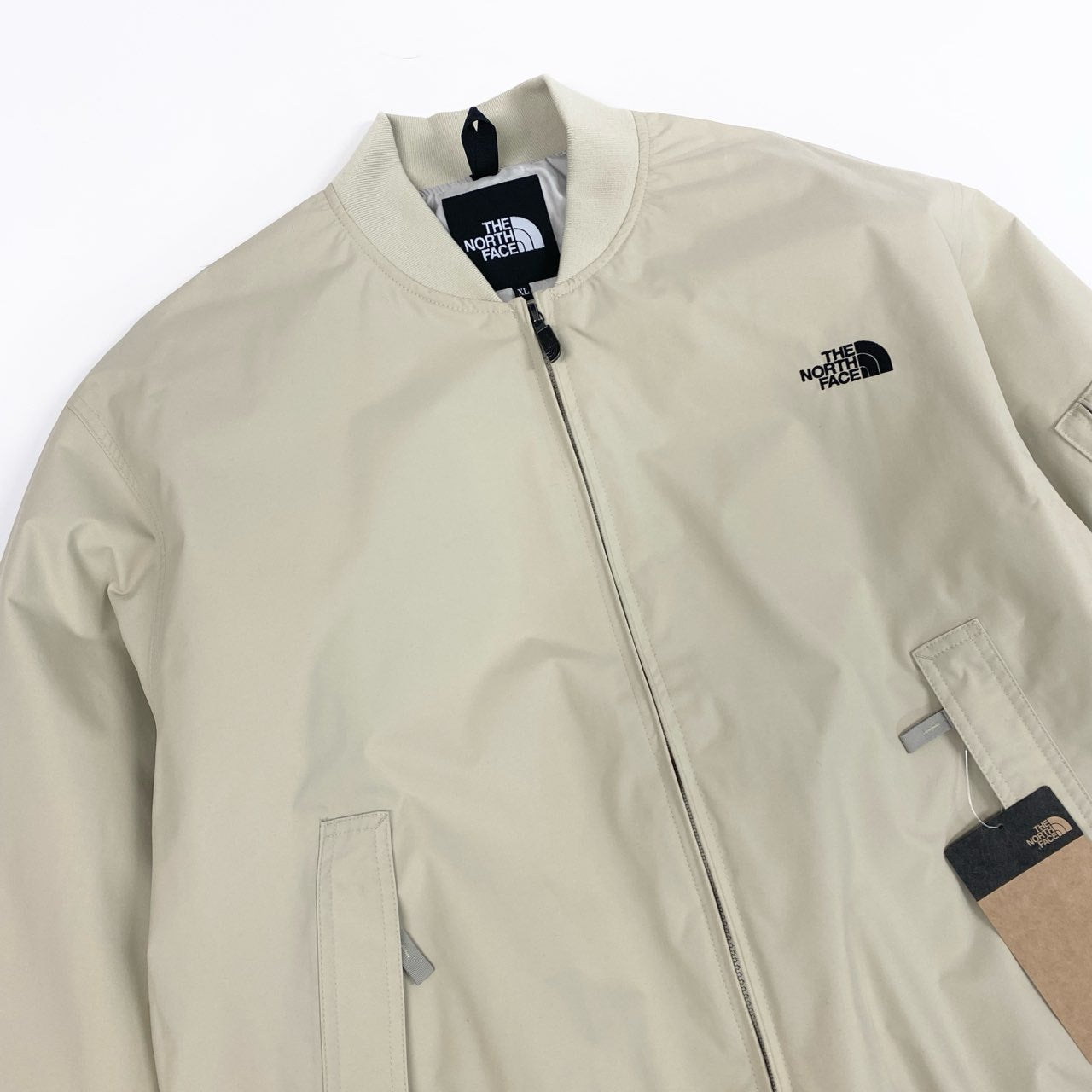31b12【新品保管品】THE NORTH FACE ザノースフェイス WP Bomber Jacket  ウォータープルーフボンバージャケット NP12437 XLサイズ アイボリー ナイロン100％ メンズ 男性用u02t