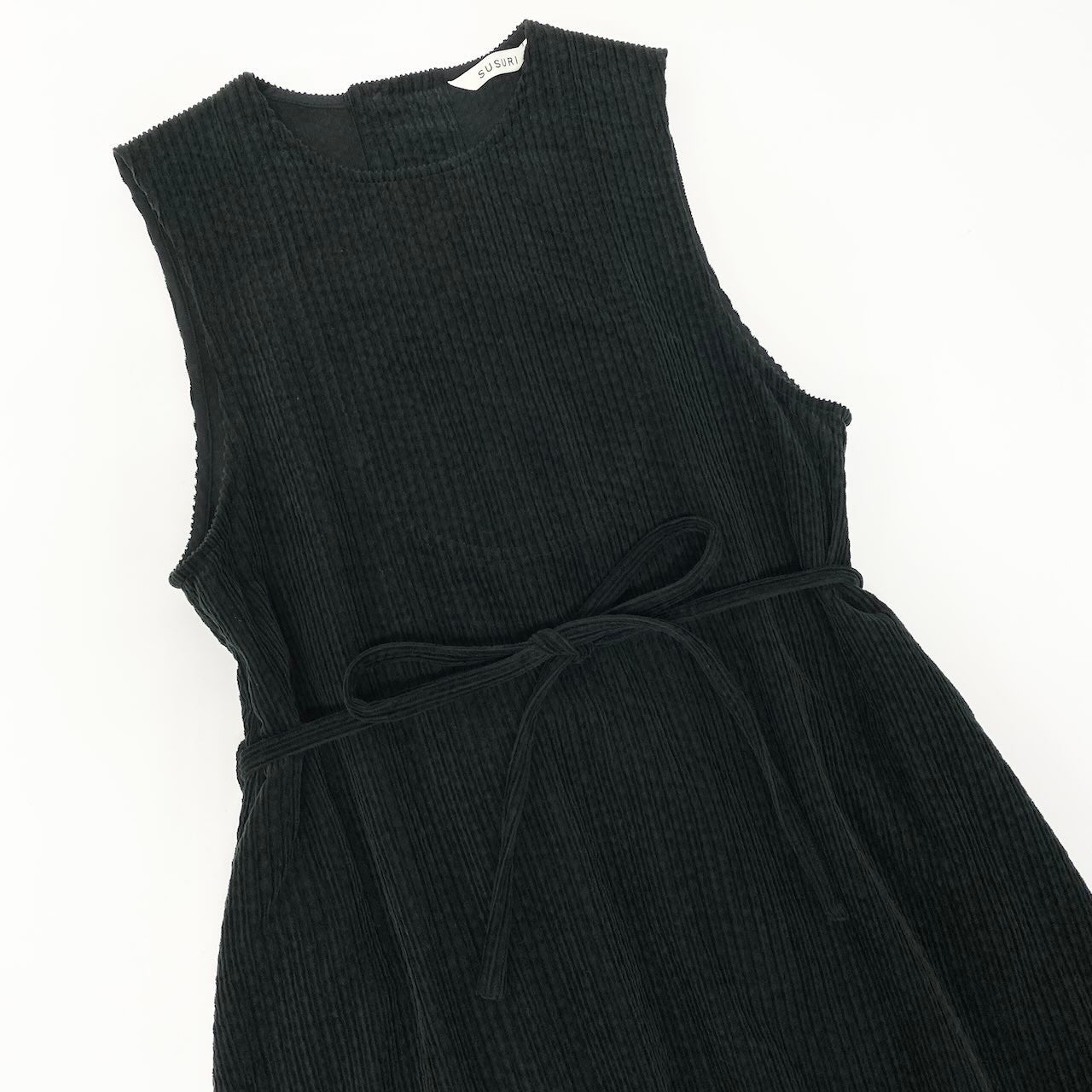 53c10 SUSURI ススリ コーデュロイ ムールロングベスト サイズ1 ブラック レディース ワンピースk02i
