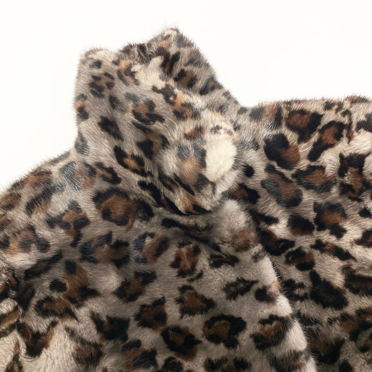 81a24 《希少》 CARVEN PARIS カルヴェン 染めミンク ミンクコート ハーフコート ジャケット FREE レオパード模様 ミンクファーt18r