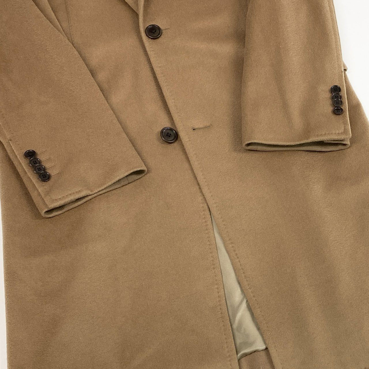 30a9 TOMORROWLAND トゥモローランド Loro Piana ロロピアーナ生地 カシミヤブレンド チェスターコート サイズ46 ベージュ CASHMERE ビジネスt18r