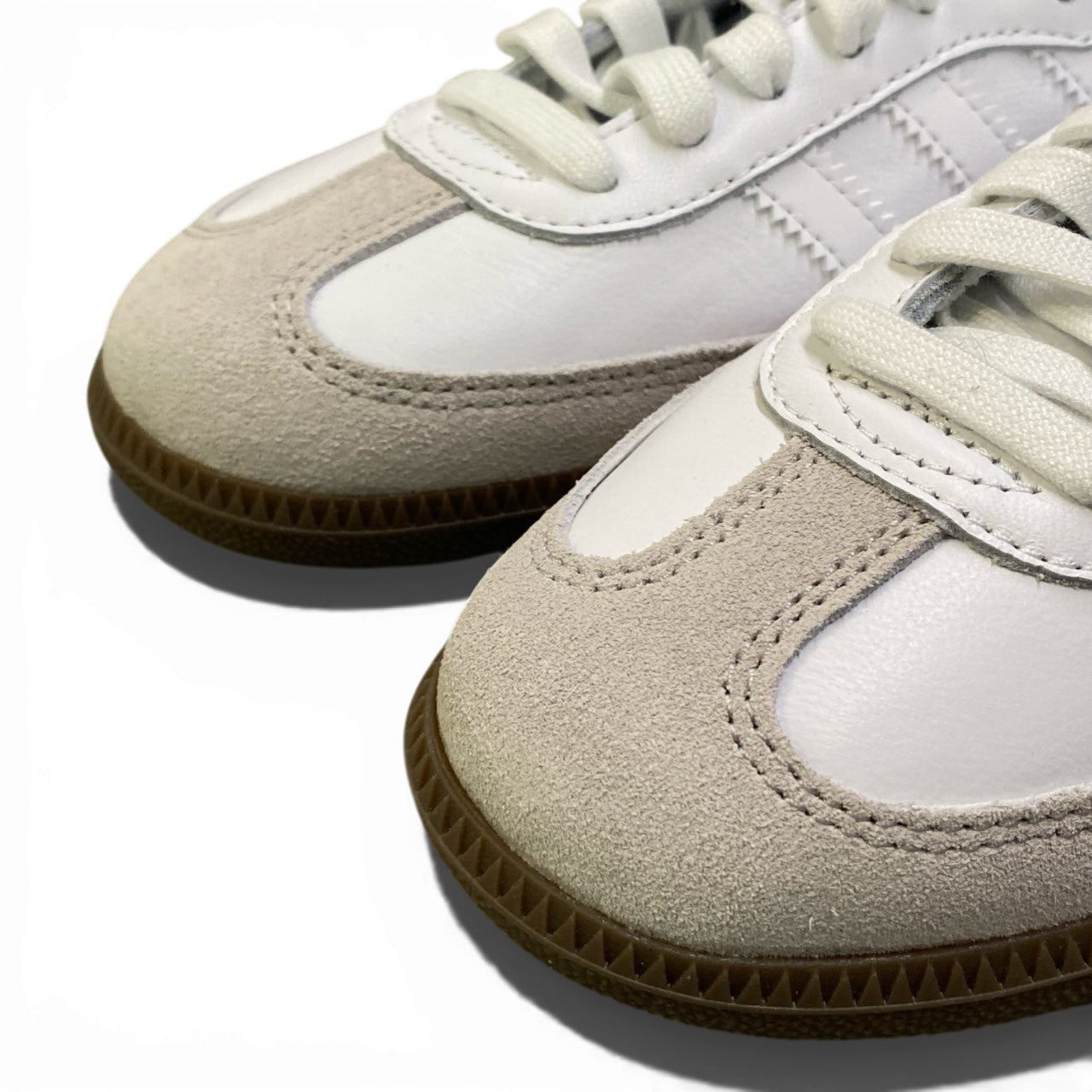 1b23【未使用タグ付】 adidas アディダス SAMBA OG サンバ オリジナルス ローカットスニーカー レザーシューズ レディース 女性靴 IE3439 22cm ホワイトu02t