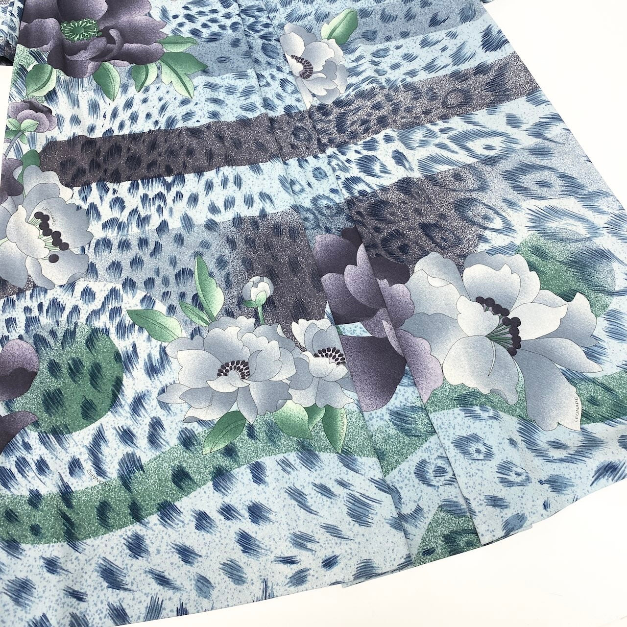 59c19 LEONARD FASHION レオナール 花柄ワンピース 膝丈 七分袖 フラワープリント カンカン素材 レディース 女性服 日本製 サイズ38 ブルー パープル グリーンu02t