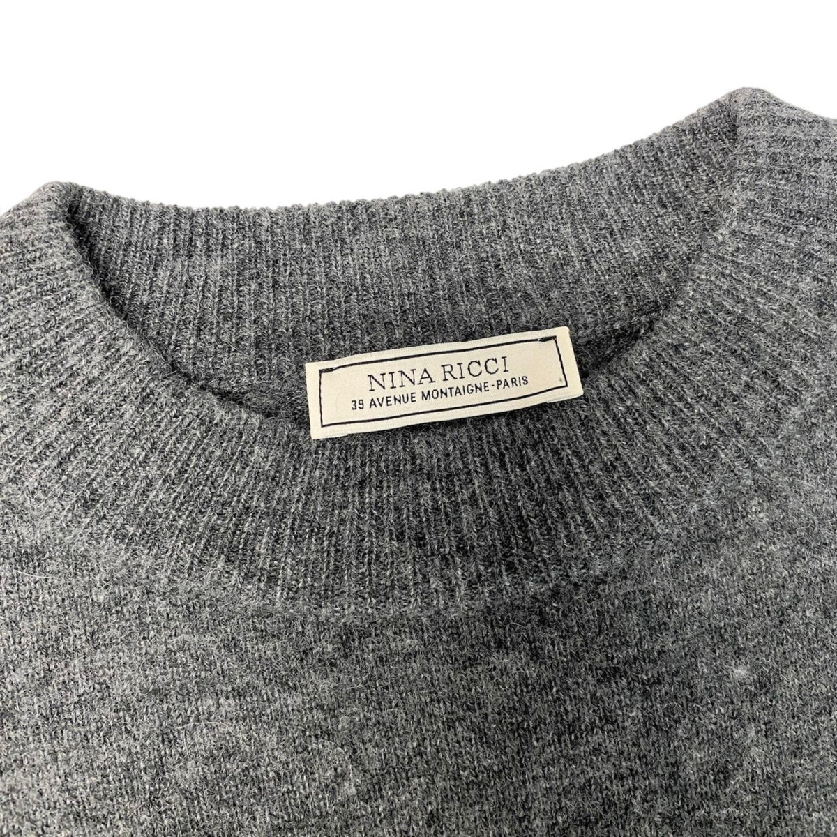 30j27 NINA RICCI ニナリッチ 近年 クルーネック ニットセーター サイズM ダークグレー カシミヤ100％ レディースu02t