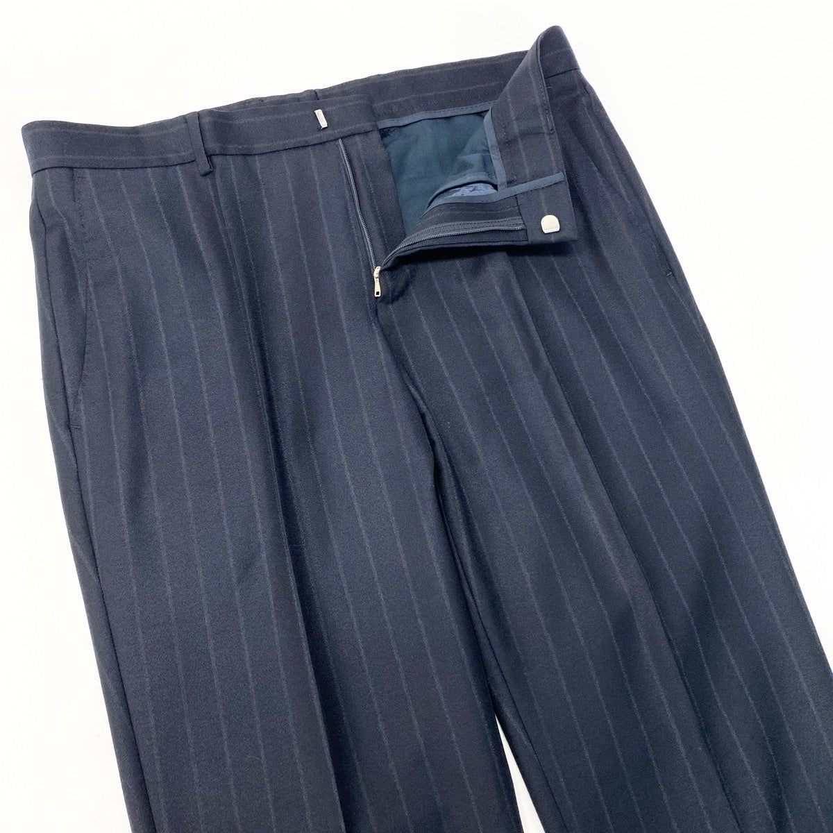 32e13 【美品】HUGO BOSS ヒューゴボス スーツセットアップ テーラードジャケット スラックス ストライプ REDA生地 46サイズ ネイビー ウール100％ メンズ 男性用u02t