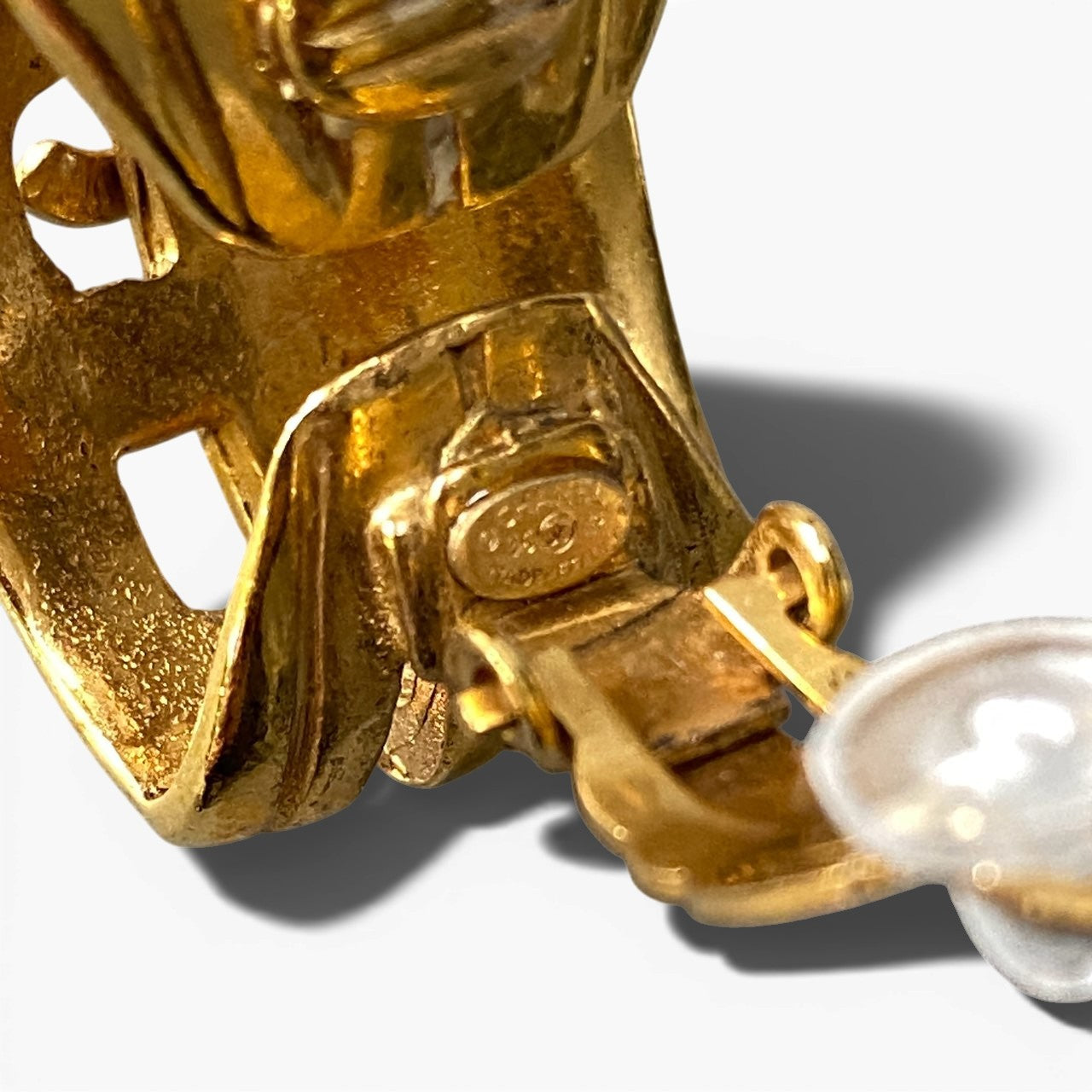 b5 Vintage Chanel 1991 Coco Mark oversized earringta1