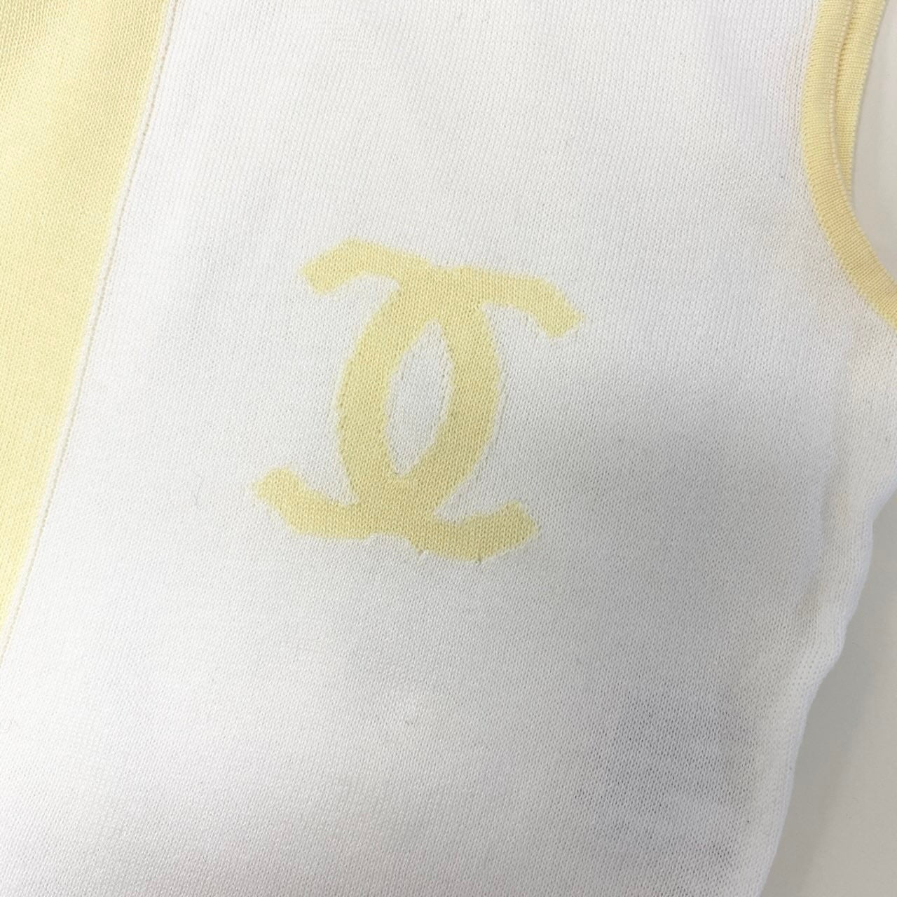 Cf9 CHANEL ノースリーブニット コットンニット ココマーク P15735V00761 42サイズ ホワイト イエロー コットン100％ レディース 女性用u02t