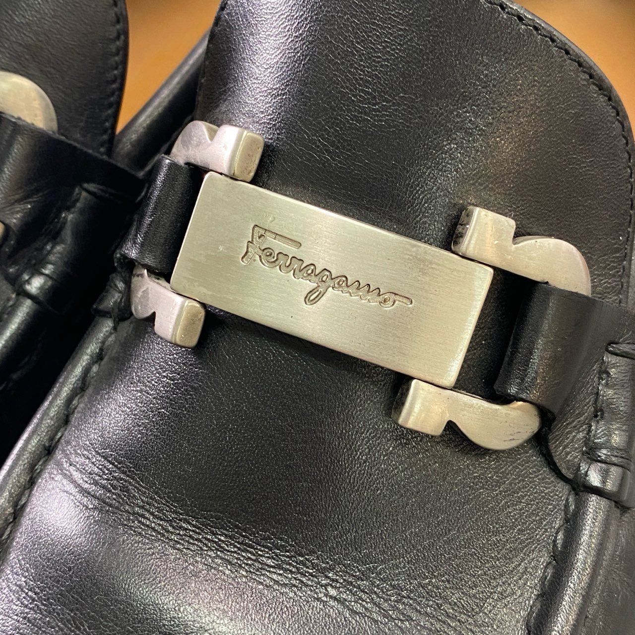 2j4 Salvatore Ferragamo サルヴァトーレフェラガモ ガンチーニ ビットローファー ビジネス フォーマル シューズ スリッポン イタリア製 5 1/2 ブラック レザー