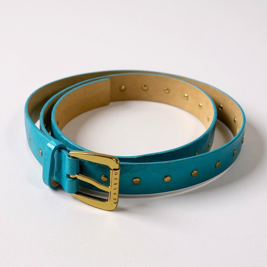 a6 CELINE セリーヌ ベルト 型押し メタリック イタリア製 ターコイズブルー レザー 本革 レディースk02i