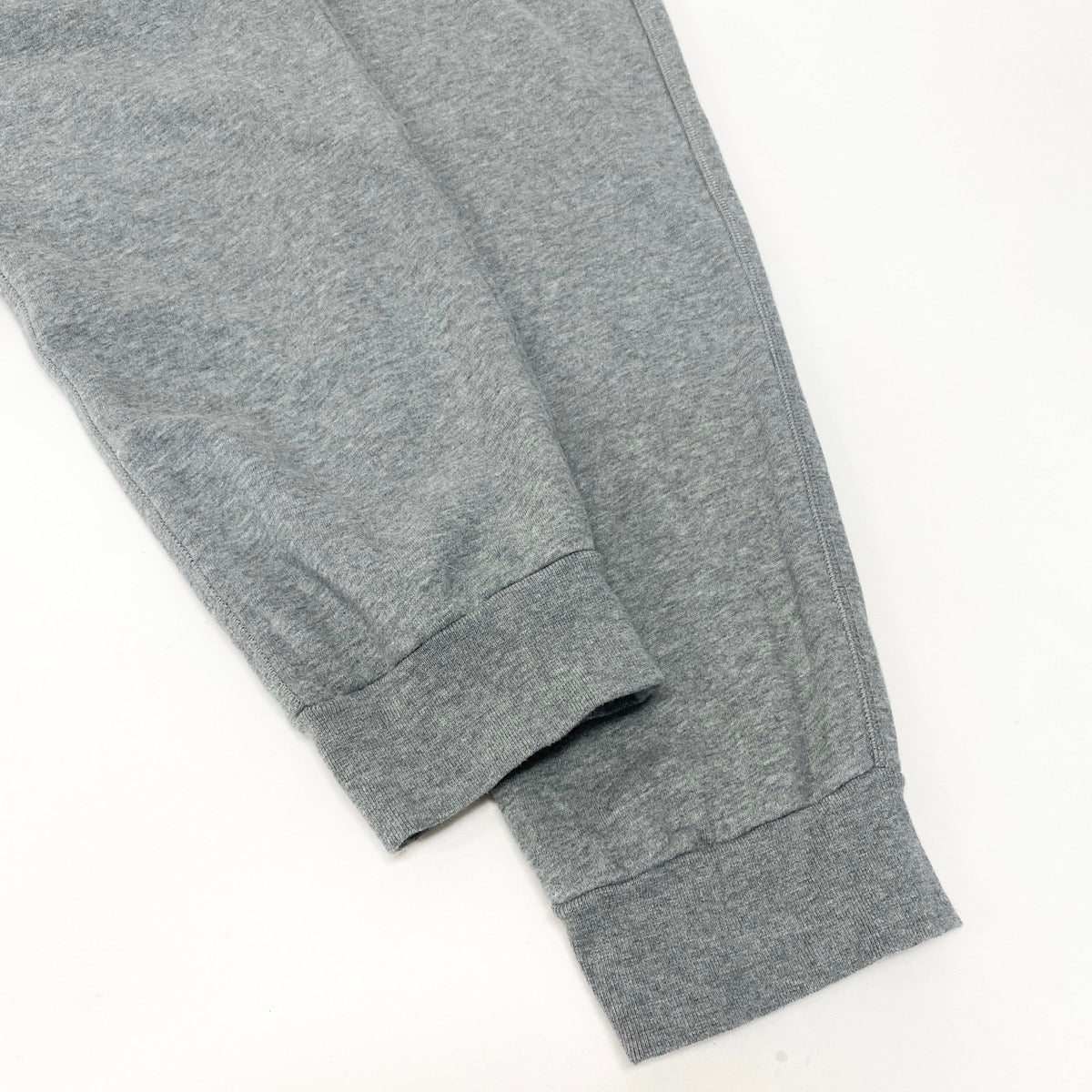 42e13 《美品》 MONCLER モンクレール アイコンロゴ スウェットパンツ サイズM グレー Icon Logo Sweat Pantst18r