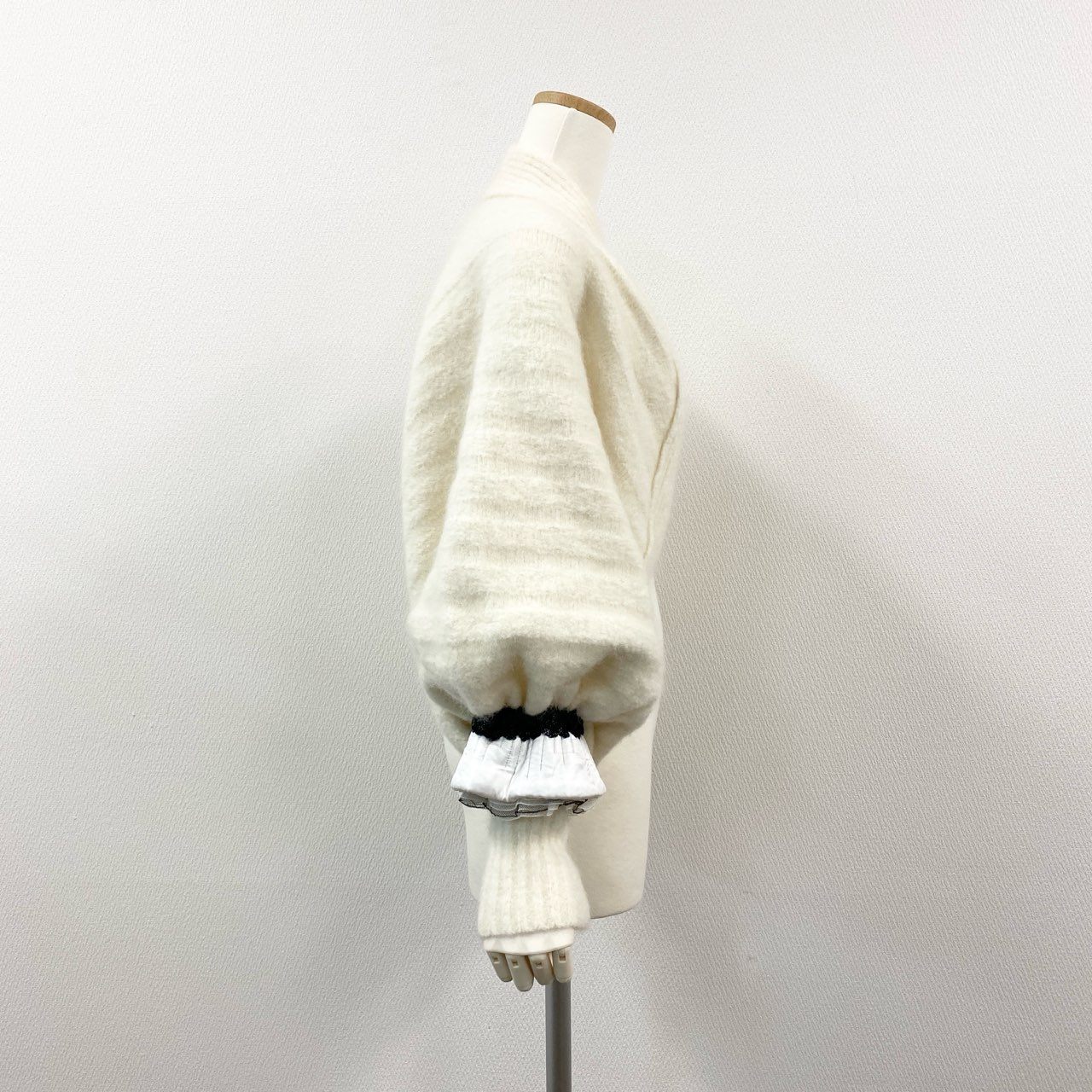 54a9 CHANEL シャネル 2010 モヘアニットカーディガン Mohair Jacket P37120K02326 42サイズ アイボリー レディース 女性用ta1