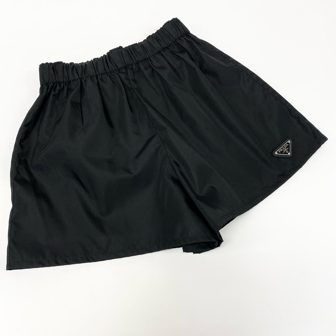 73j28 PRADA プラダ Re-Nylon クロップド セットアップ 292101 / 22C757 38 ブラック ブルゾンジャケット ショートパンツt18r