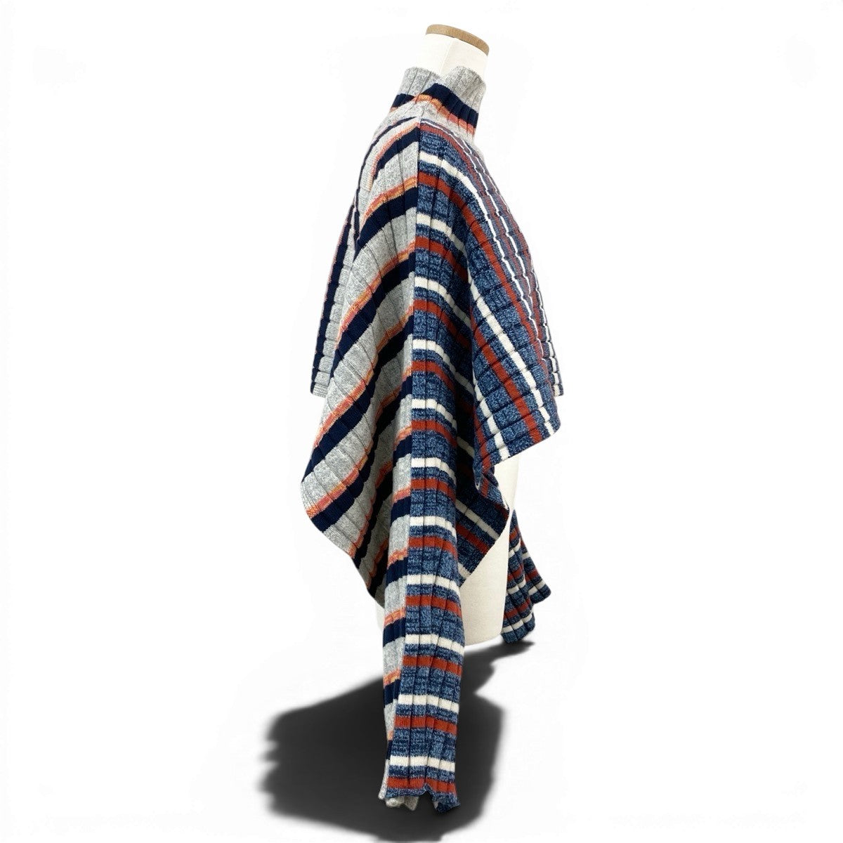 7g29 WASTE YARN PROJECT ウェイストヤーン プロジェクト CARO TURTLE BECK PONC ニットセーター ポンチョニット クロップド 4010400245 5088 マルチカラー ウール100％ レディース 女性用t18r