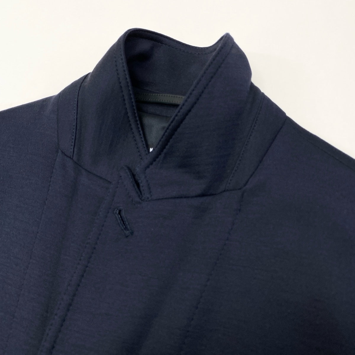 69j8 GIORGIO ARMANI ジョルジオアルマーニ レザータグ 本切羽 ストレッチテーラードジャケット サイズ50 ネイビー ブレザーt18r