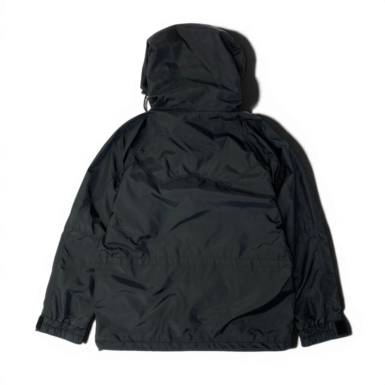 62e12 A BATHING APE アベイシングエイプ snowbord jacket スノーボードジャケット ナイロンパーカー フロントロゴ刺繍 サイズS ブラック メンズ 紳士服u02t