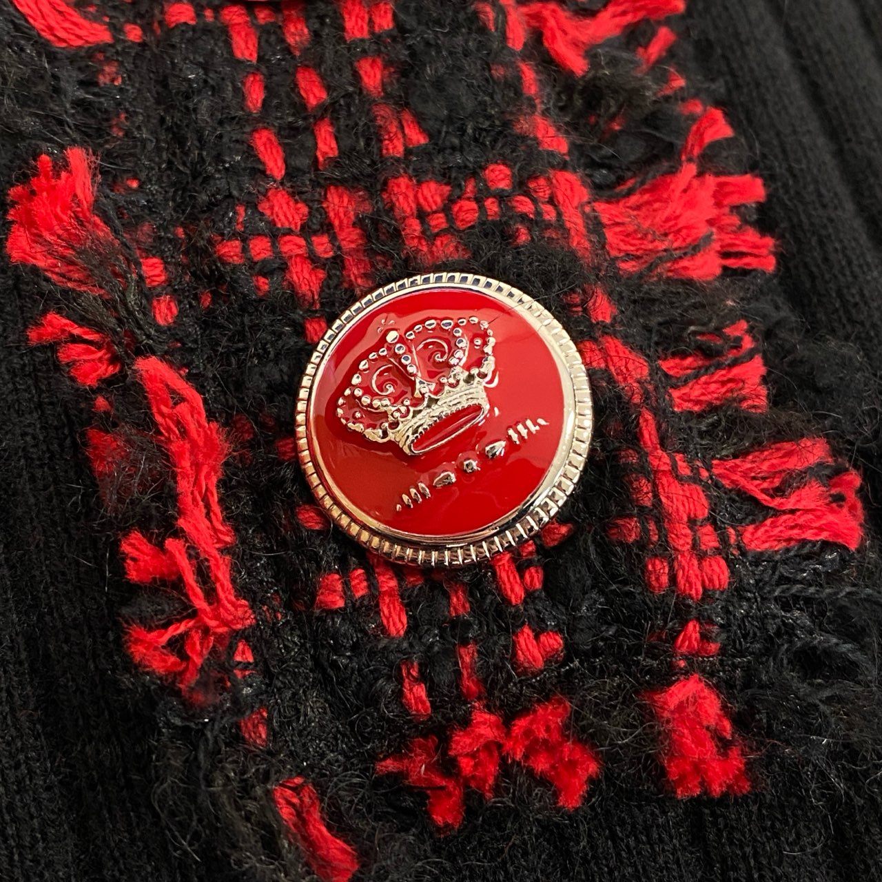 Ab19 【美品】 DOLCE&GABBANA ドルチェアンドガッパーナ ツイード リブニットカットソー ポロニット ロングスリーブ クラウンボタン イタリア製 ウール混 Tweed Detail Ribbed Knit Top サイズ38 ブラック レッドt18r