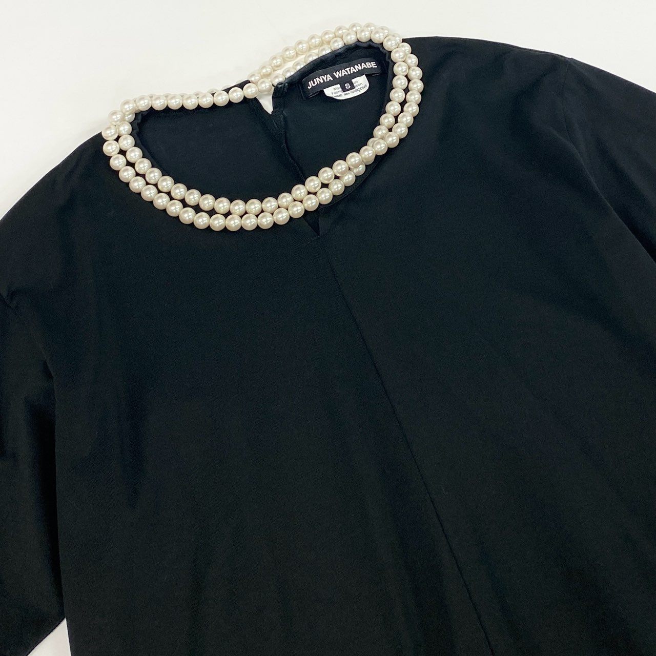 54g10 《美品》 JUNYA WATANABE ジュンヤワタナベ 23SS パールネックレス付 カットソー S ブラック Tシャツ 日本製 女性服