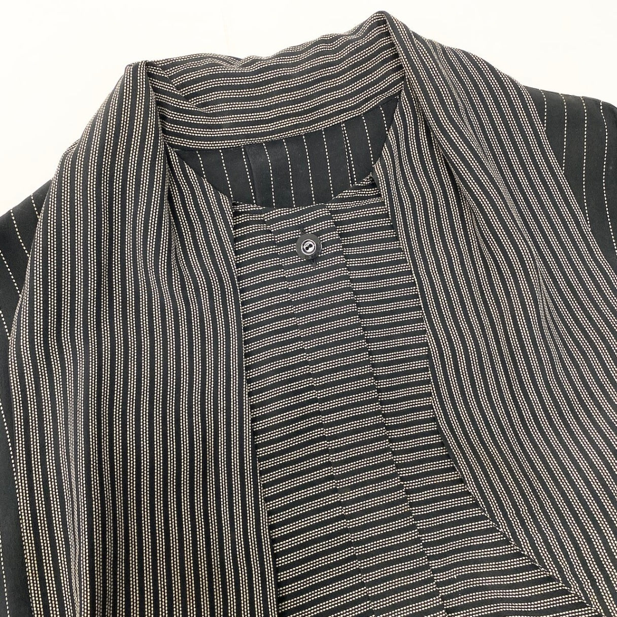 27e11 Christian Dior クリスチャンディオール ボウタイブラウス シルクシャツ ボーダー ストライプ トップス サイズM  ブラック ベージュ シルク100％ レディース 女性服o07t