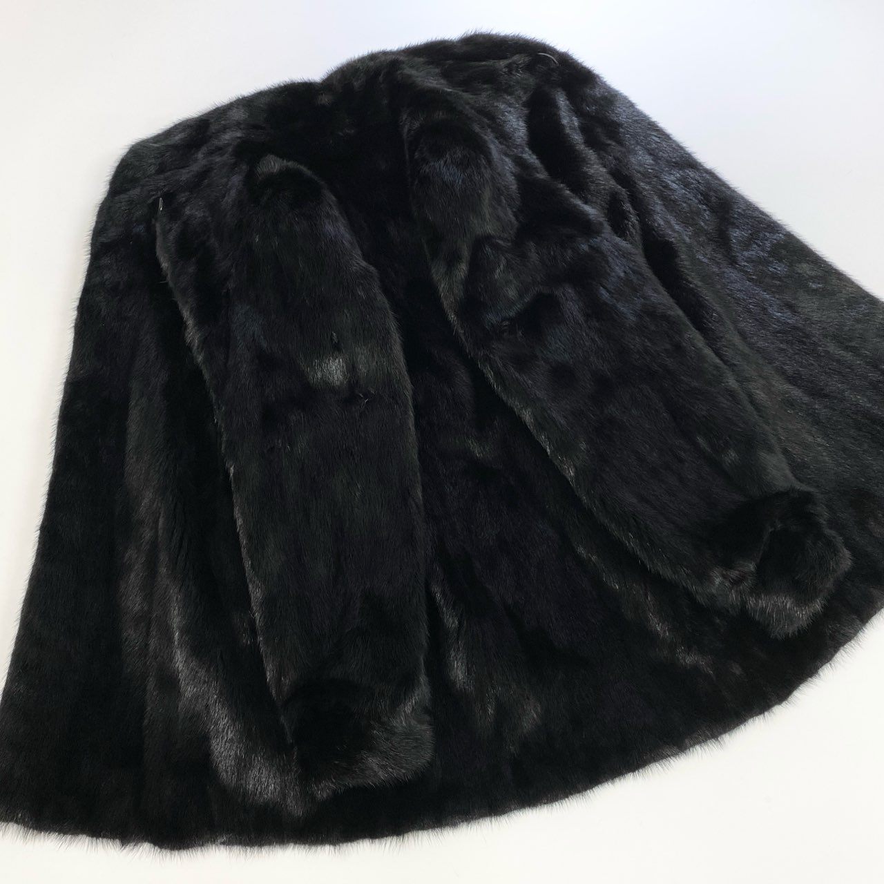 42k14【美品】毛皮コート ファーコート ダークミンク ミンクファー セミロングコート 裏地花柄 シルク ブラック レディースu02t