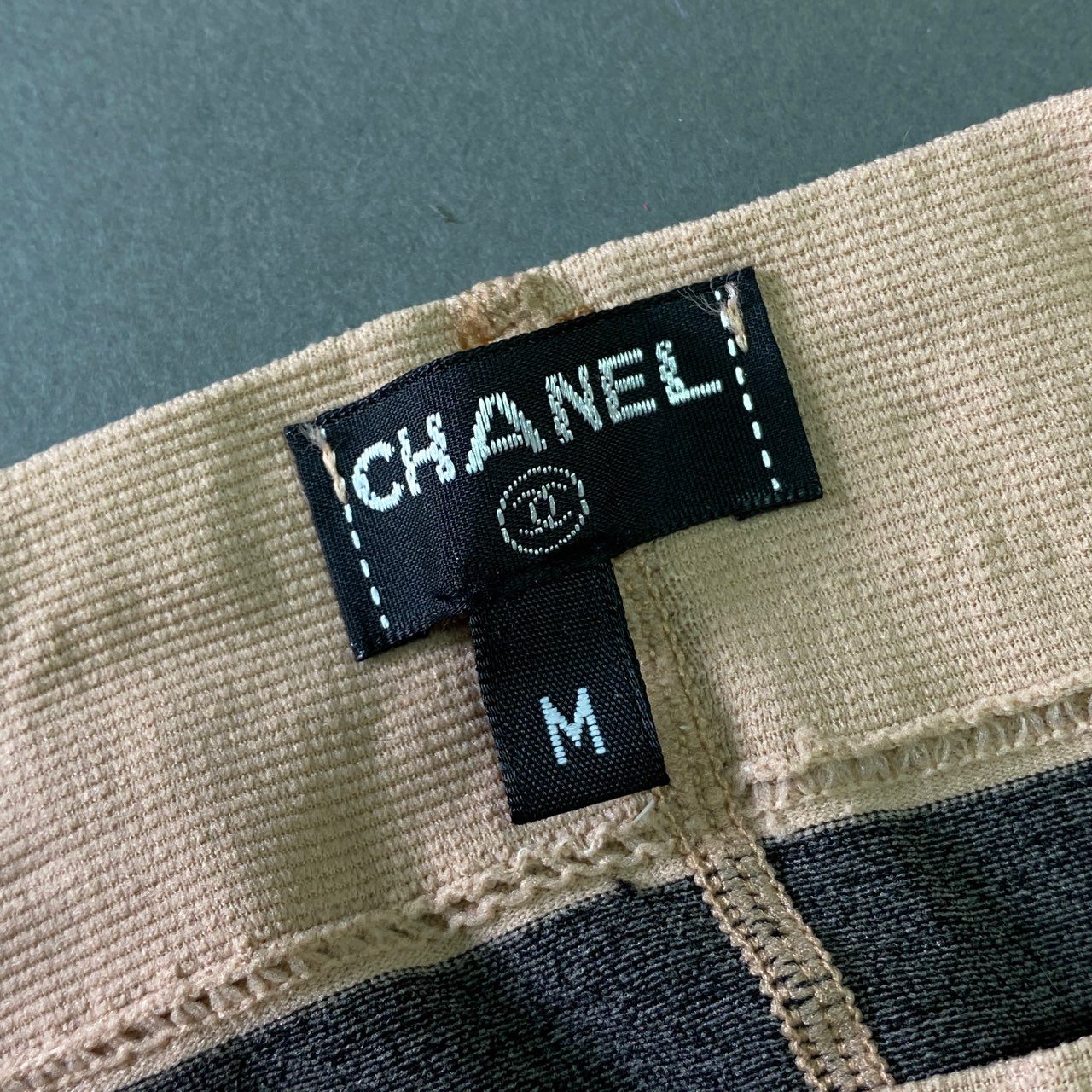 a8 CHANEL シャネル ココマーク ストッキング タイツ M ベージュ ブラック 靴下 イタリア製