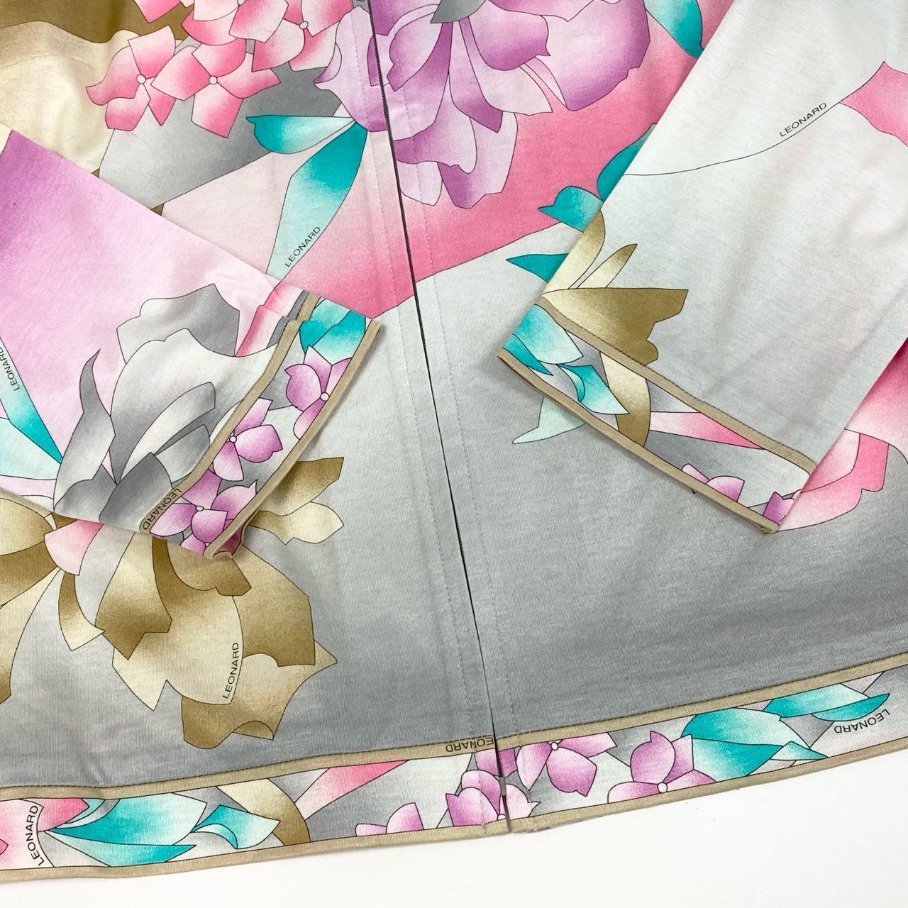 76a24 LEONARD FASHION レオナールファッション クルーネックカーディガン ジップ 花柄 薄手トップス L ベージュ レディース 女性用o07t