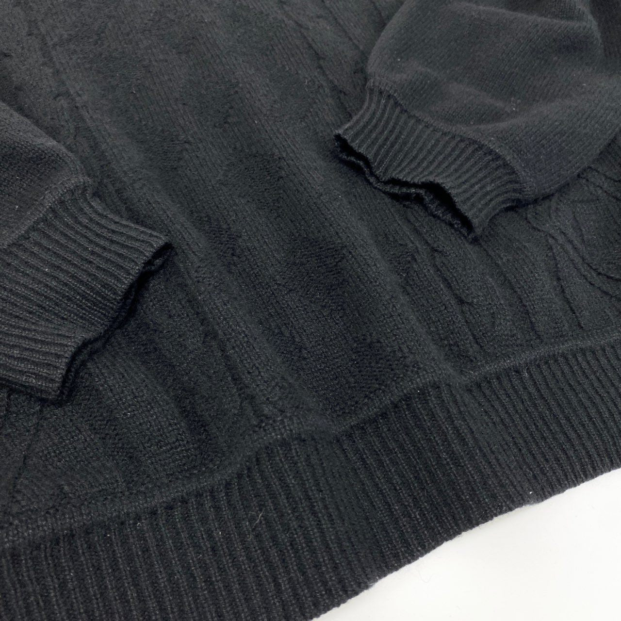 77L8 dunhill ダンヒル Ⅴネック ケーブル編み ニット セーター トップス 4 胸囲100～108 ブラック カシミヤ100 メンズ 紳士服u02t