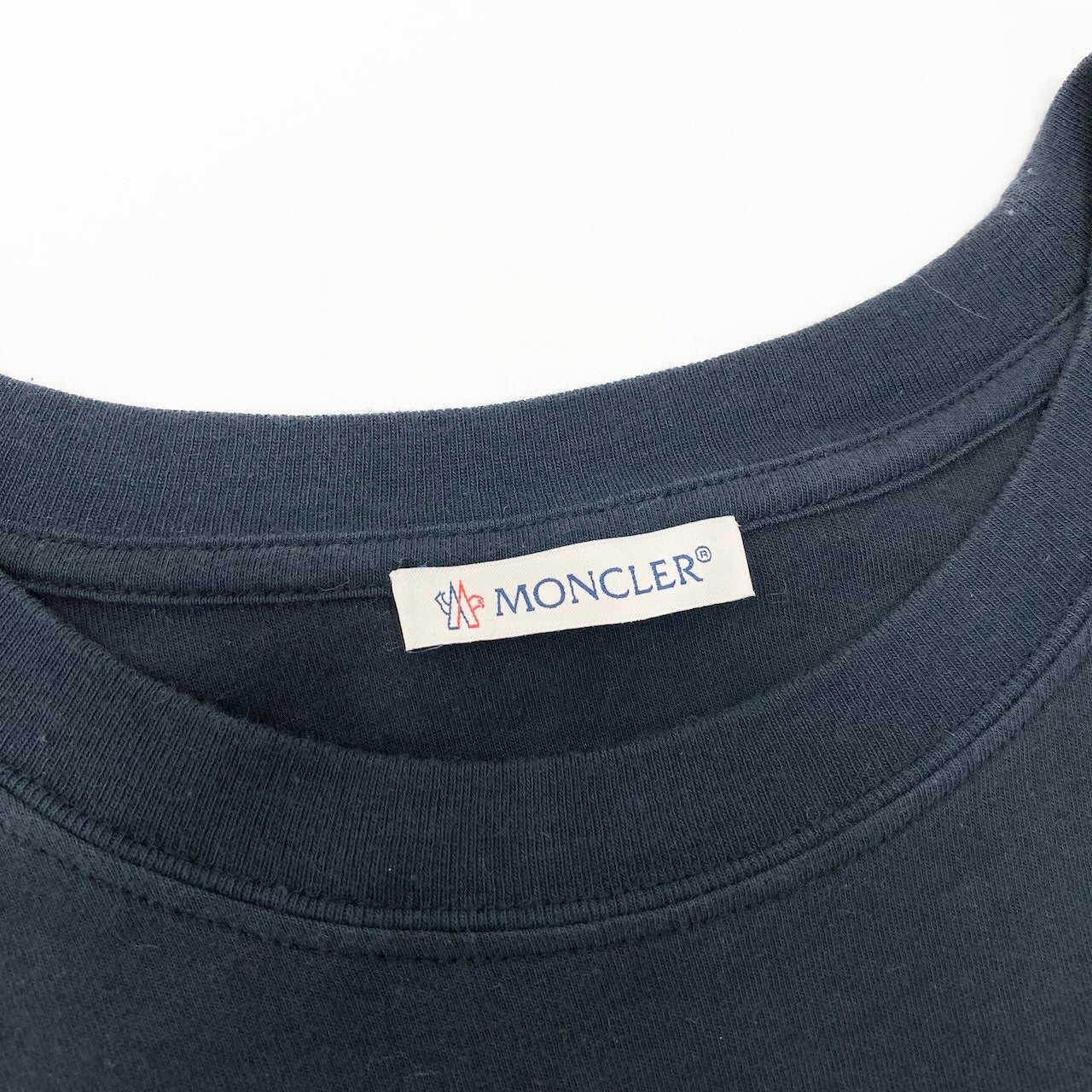 78d9 MONCLER モンクレール MAGLIA T-SHIRT カットソー サイズL ブラック Tシャツ 男性用t18r