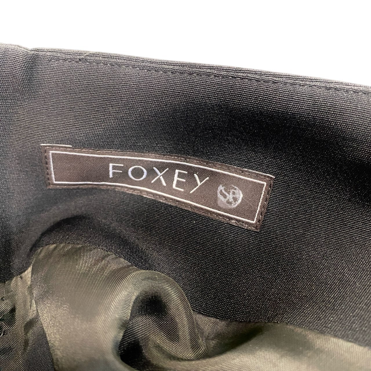 15c3 【未使用タグ付】 FOXEY フォクシー リッチグレー フレアスカート フロントボタン ウールシルク混 レディース 女性服 36558 サイズ40 ブラックu02t