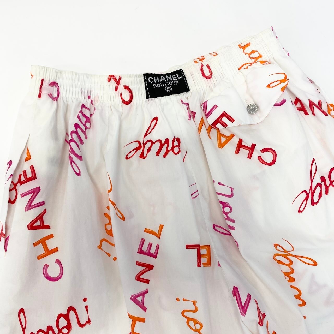 e8 CHANEL 1996年 ヴィンテージ コットンショートパンツ 38サイズ ホワイト コットン100％ レディース 女性用u02t