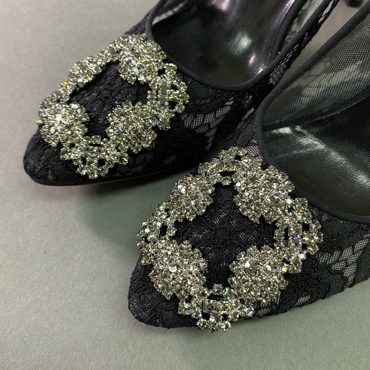 7a28 《極美品》 MANOLO BLAHNIK マノロブラニク Hangisi ハンギシ サテン レース ヒールパンプス シューズ イタリア製 36 1/2 ブラック