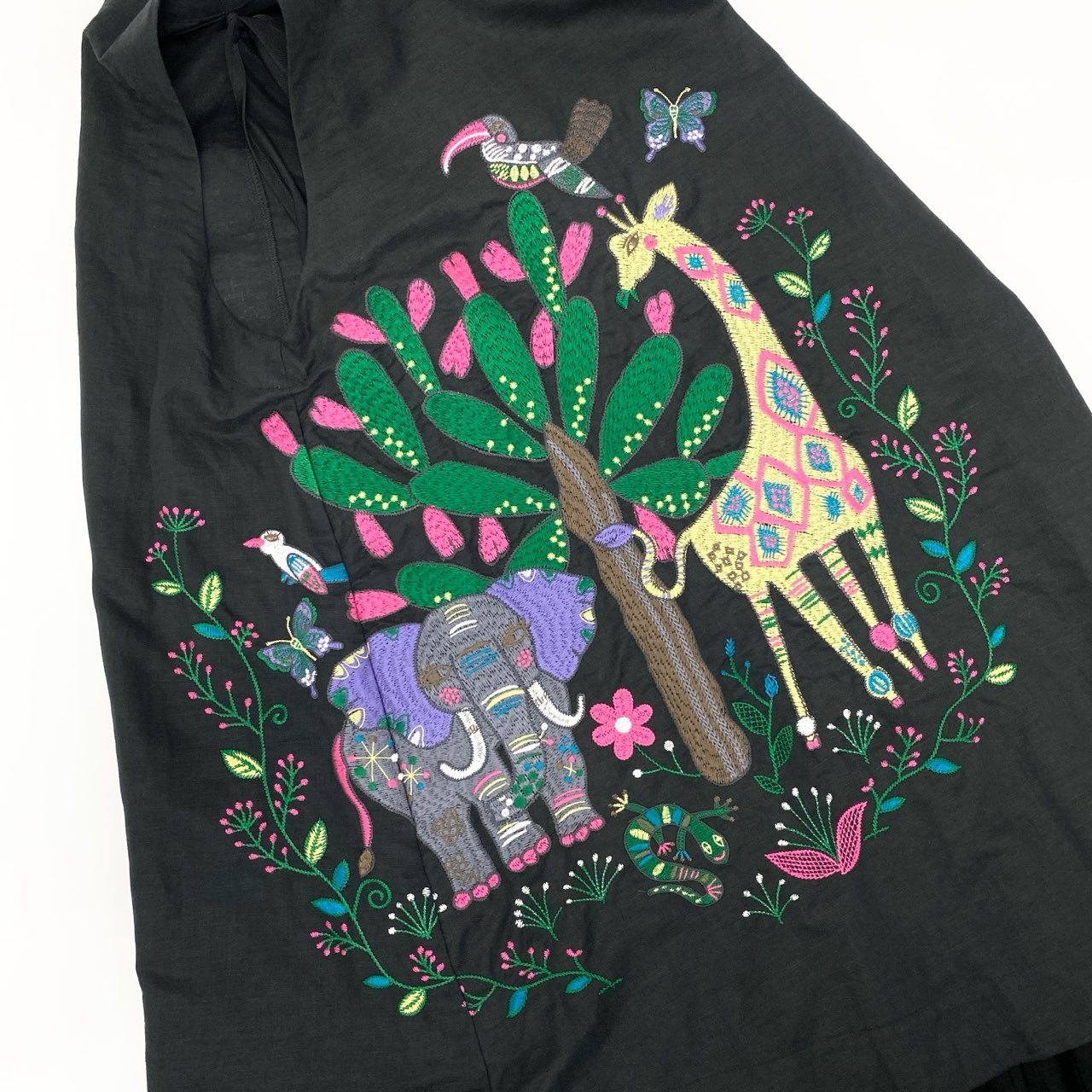 18k20 TOKUKO 1er VOL トクコプルミエヴォル レイヤード ロングワンピース プリーツ切替 アニマル刺繍 コットンリネン レディース 女性用 9 ブラックu02t