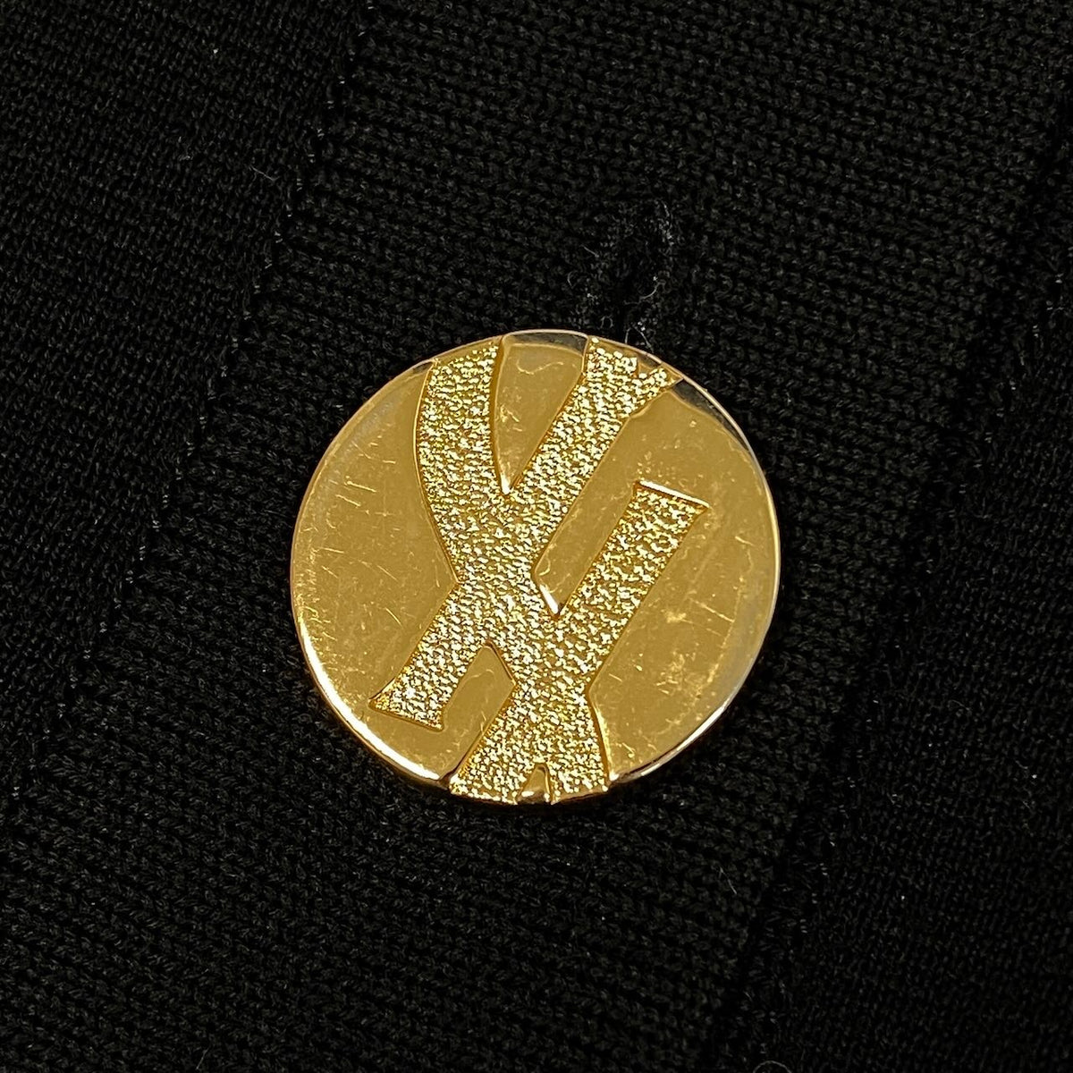 i21 YVESSAINTLAURENT ニットロングカーディガン ゴールドボタン  Mサイズ ブラック ウール100％ レディース 女性用u02t