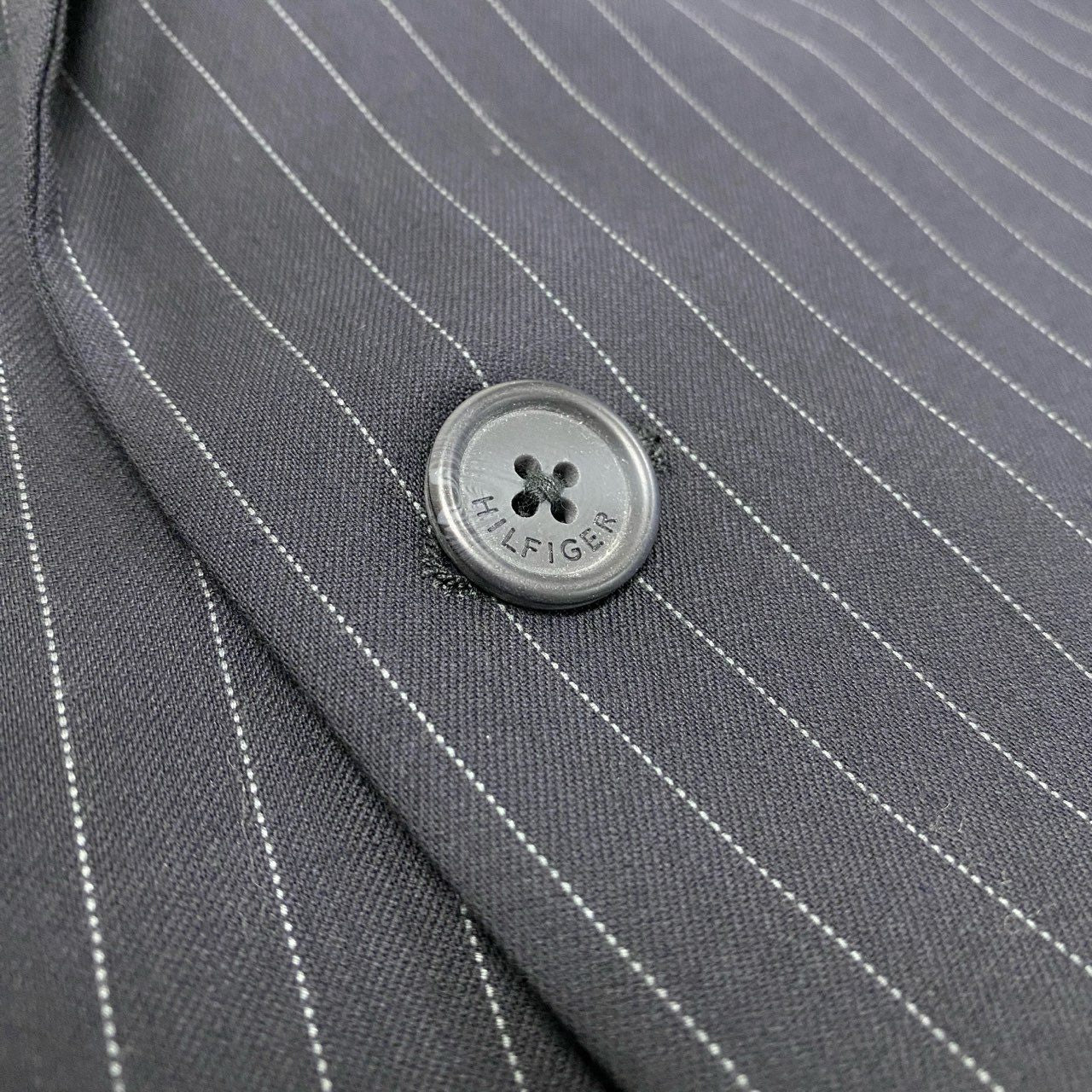 6k1《美品》 TOMMY HILFIGER トミーヒルフィガー セットアップスーツ シングル 2B ストライプ テーラードジャケット スラックス  ネイビー ウール100％o07t